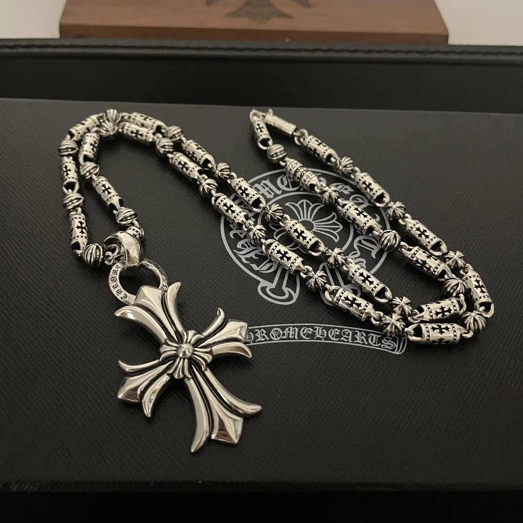 크롬하츠 클래식 레트로 뱀부 크로스 목걸이 상세 이미지 3