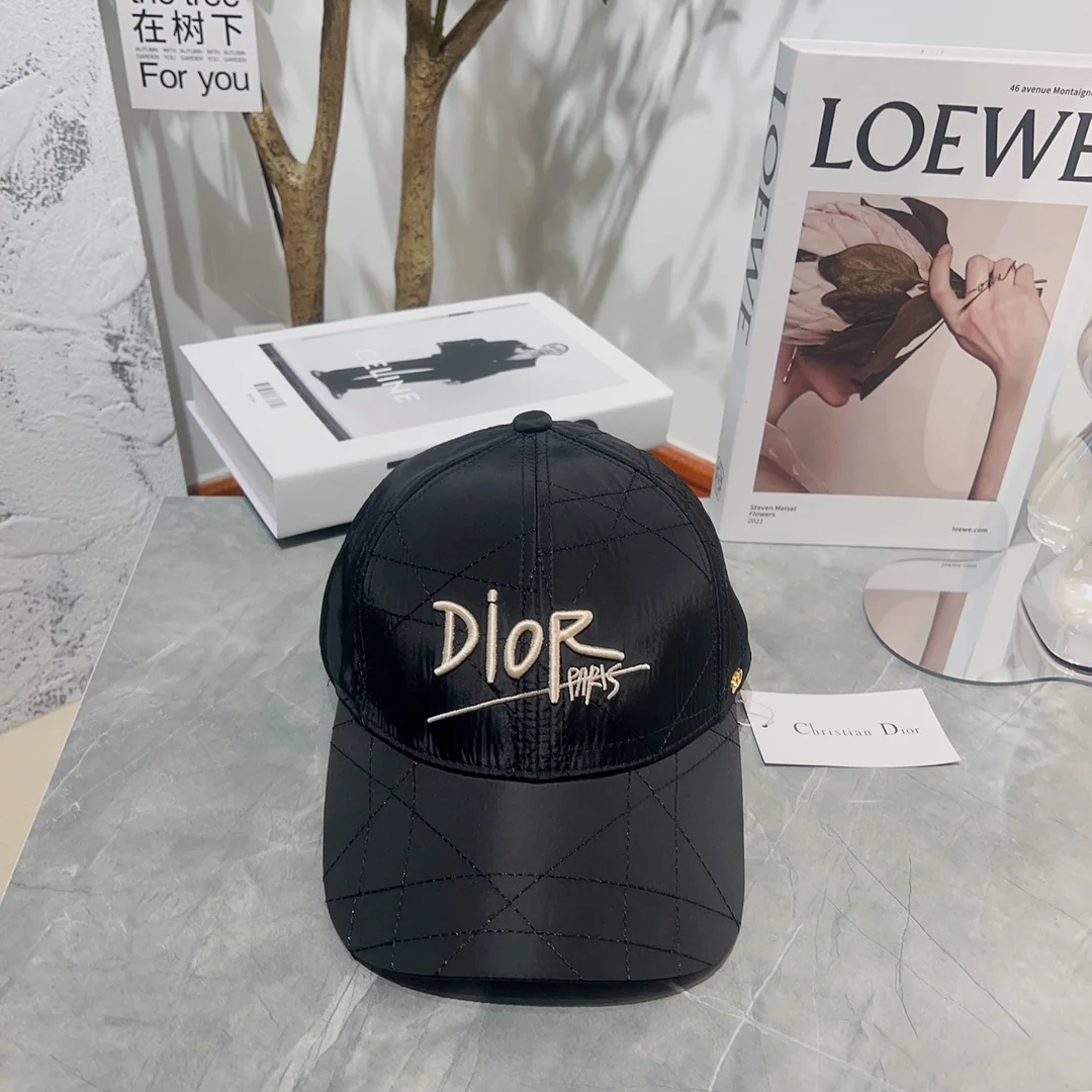 디올 D 로고 베이스볼 캡 상세 이미지 1
