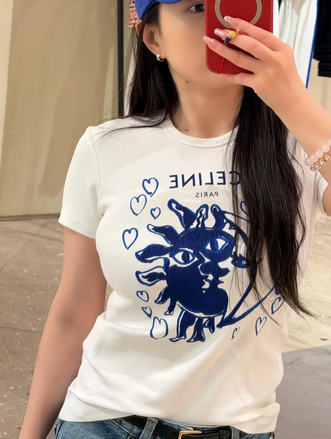 셀린느 하트 그래피티 프린트 반팔 티셔츠 상세 이미지 4