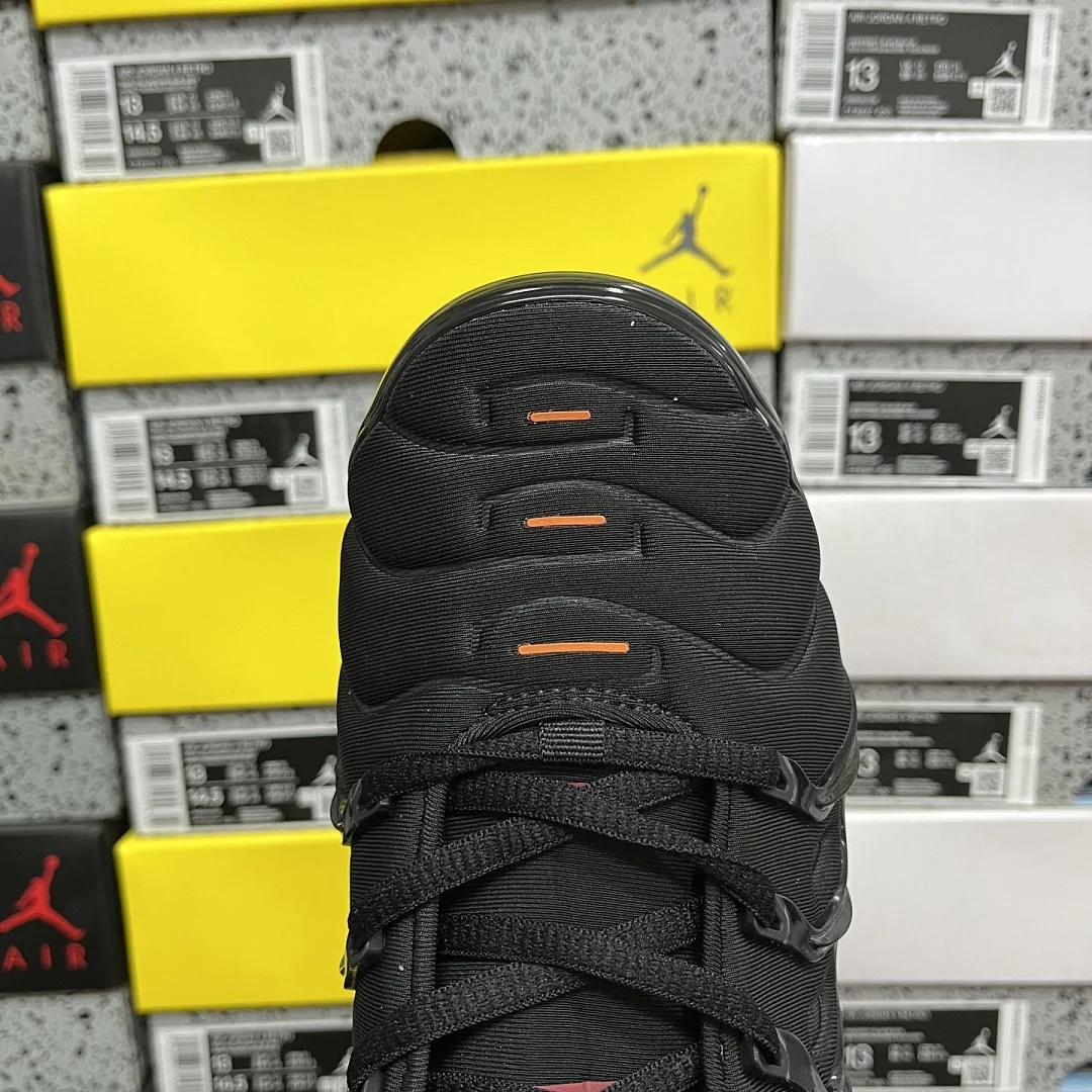 나이키 [OT] 에어 베이퍼맥스 플러스 CV1646-001 201568 Nike Air VaporMax Plus Black Light Smoke 상세 이미지 4