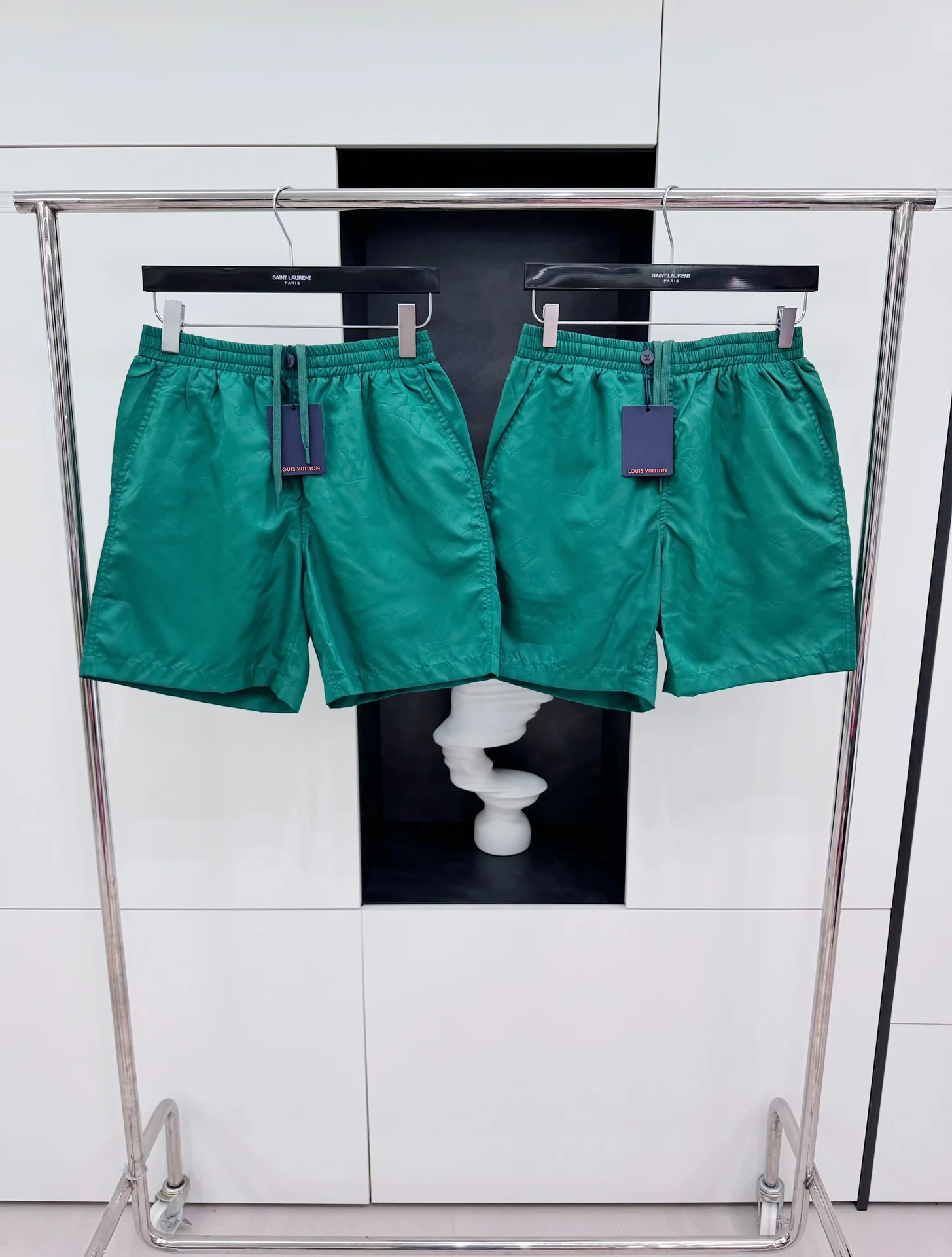 루이비통 다크 패턴 반바지 5220 상세 이미지 3