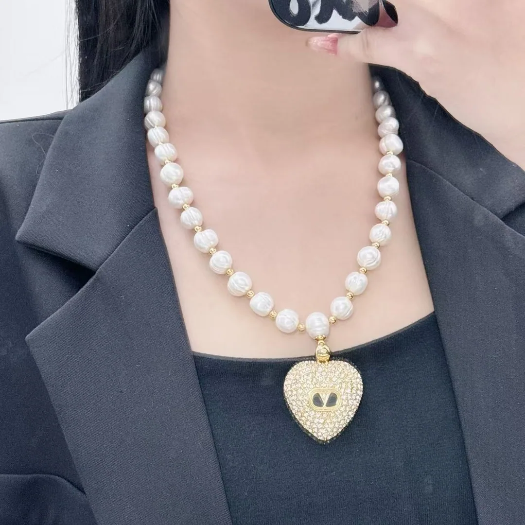 발렌티노 목걸이 63688 Valentino Necklace 상세 이미지 1