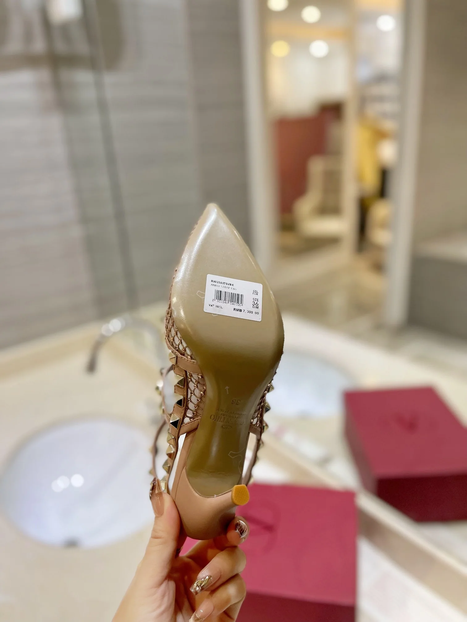 발렌티노 크리스탈 메시 스터드 여성 하이힐 신발 상세 이미지 10