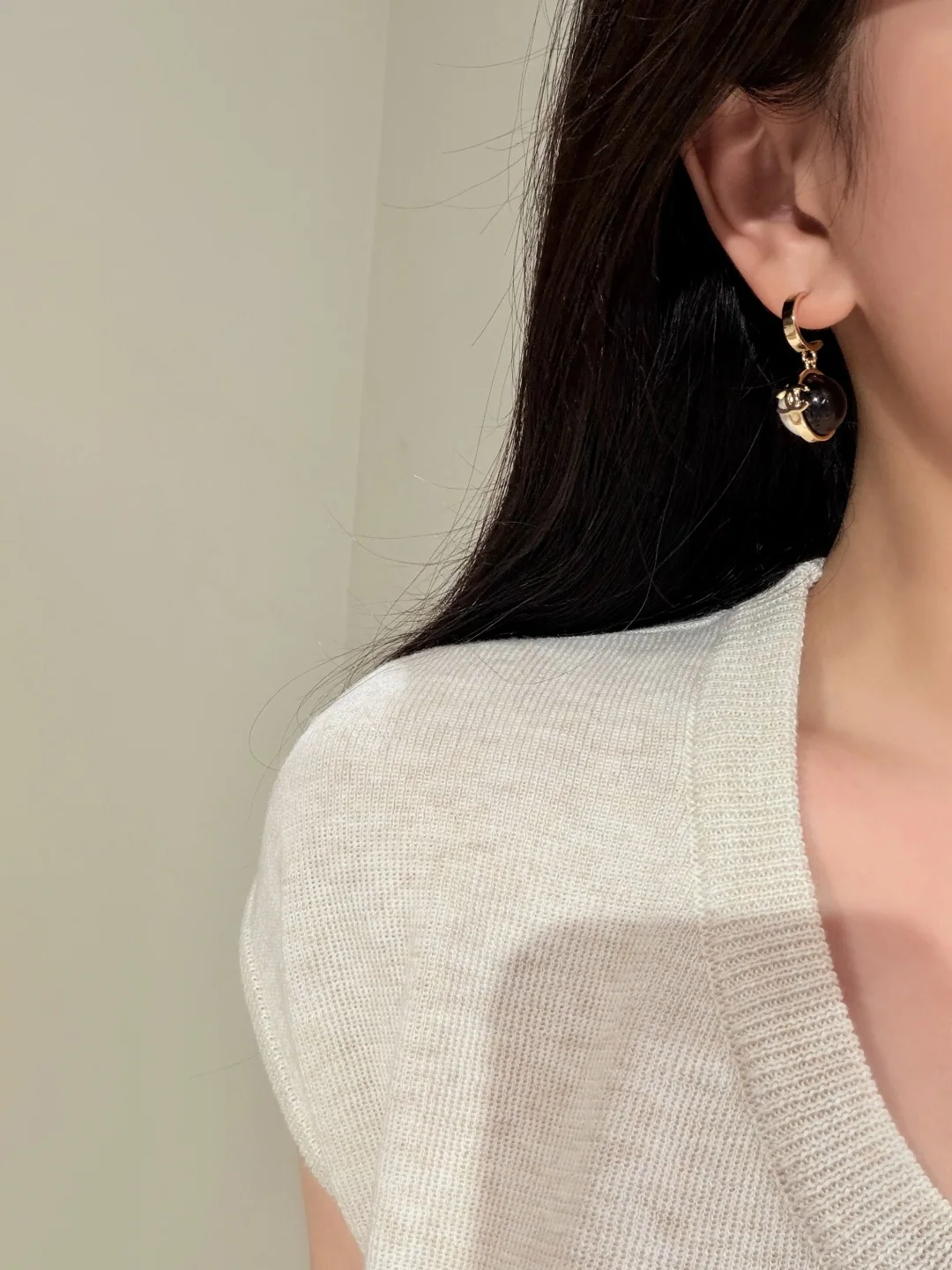 샤넬 블랙 화이트 컬러블록 진주 귀걸이 상세 이미지 9