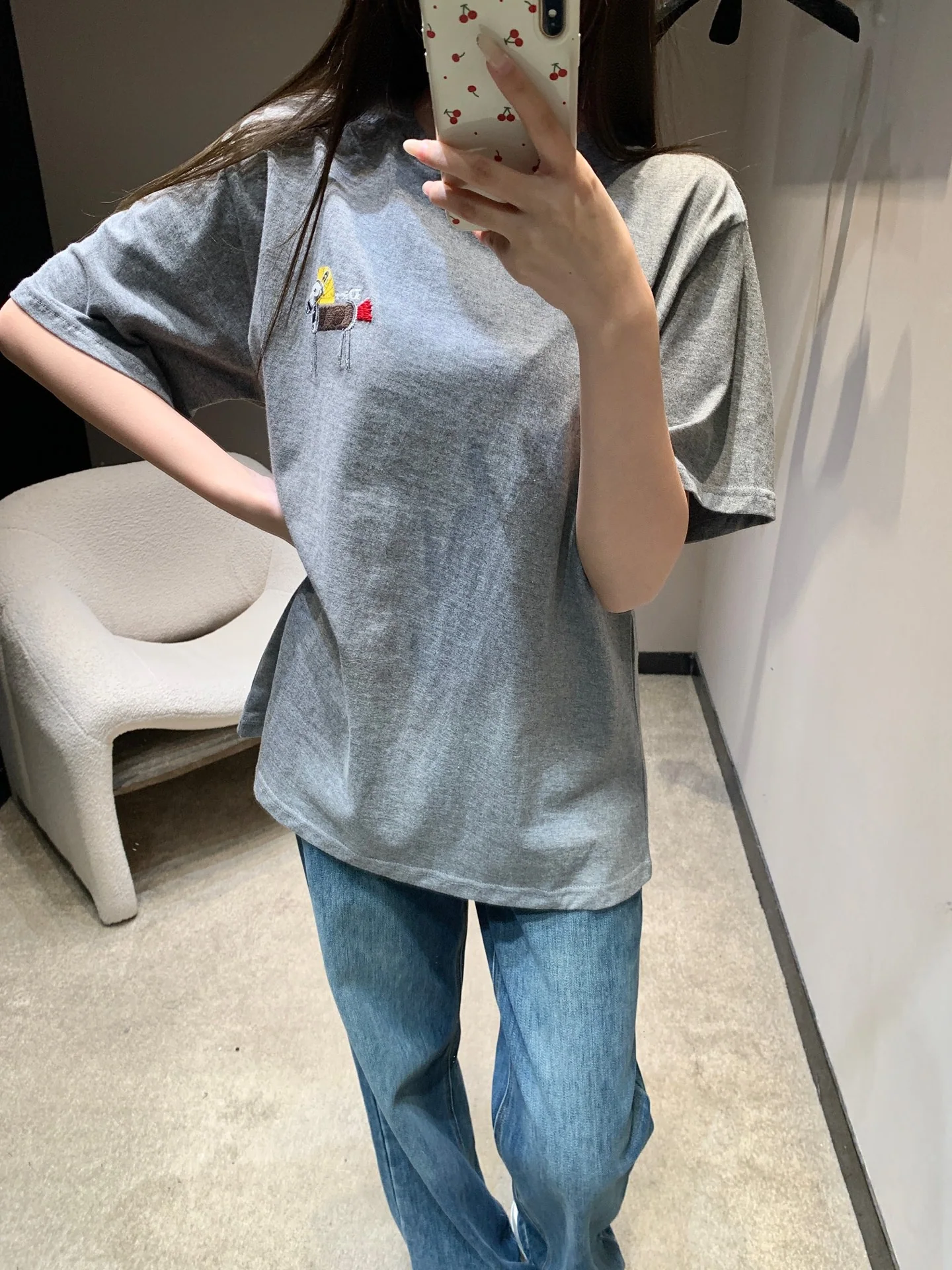 디올 포니 자수 그레이 크루넥 반팔 티셔츠 26 SS 상세 이미지 8
