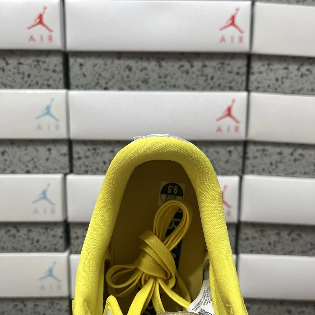 나이키 [PK] 골드 DZ4137-700 201950 Nike Travis Scott Canary 7.0 상세 이미지 5