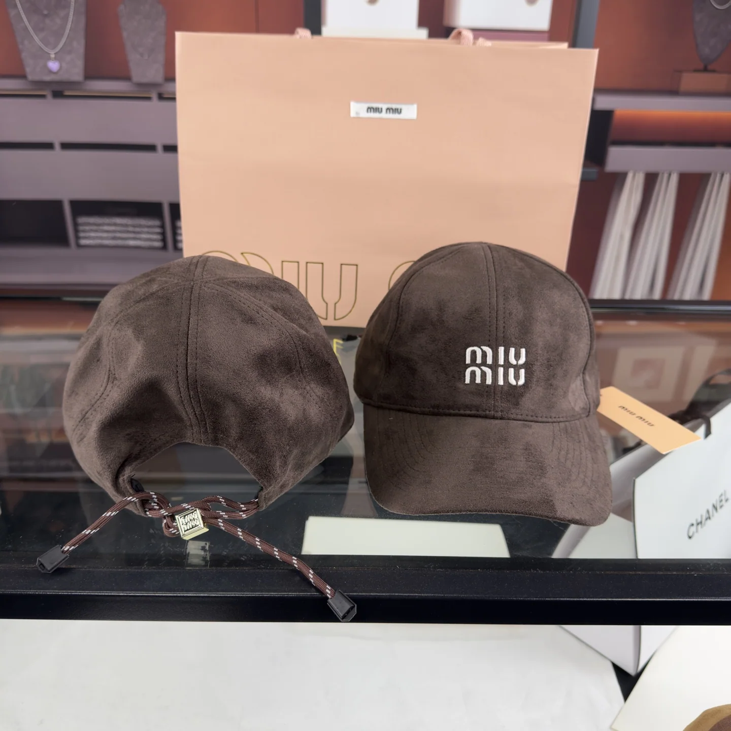 미우미우 플리스 베이스볼 모자 상세 이미지 2