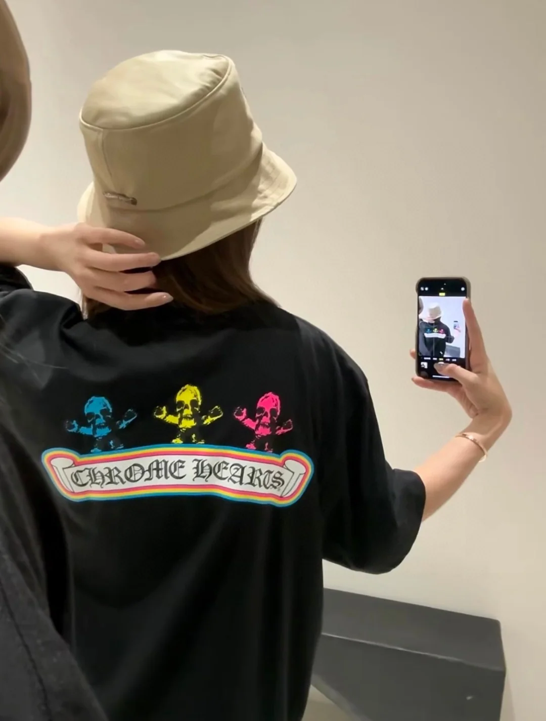 크롬하츠 레인보우 스컬 프린트 남여공용 반팔 티셔츠 상세 이미지 23