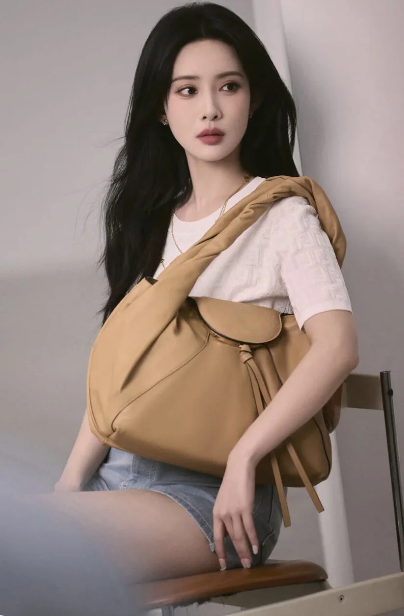 펜디 스파이 가방 상세 이미지 6