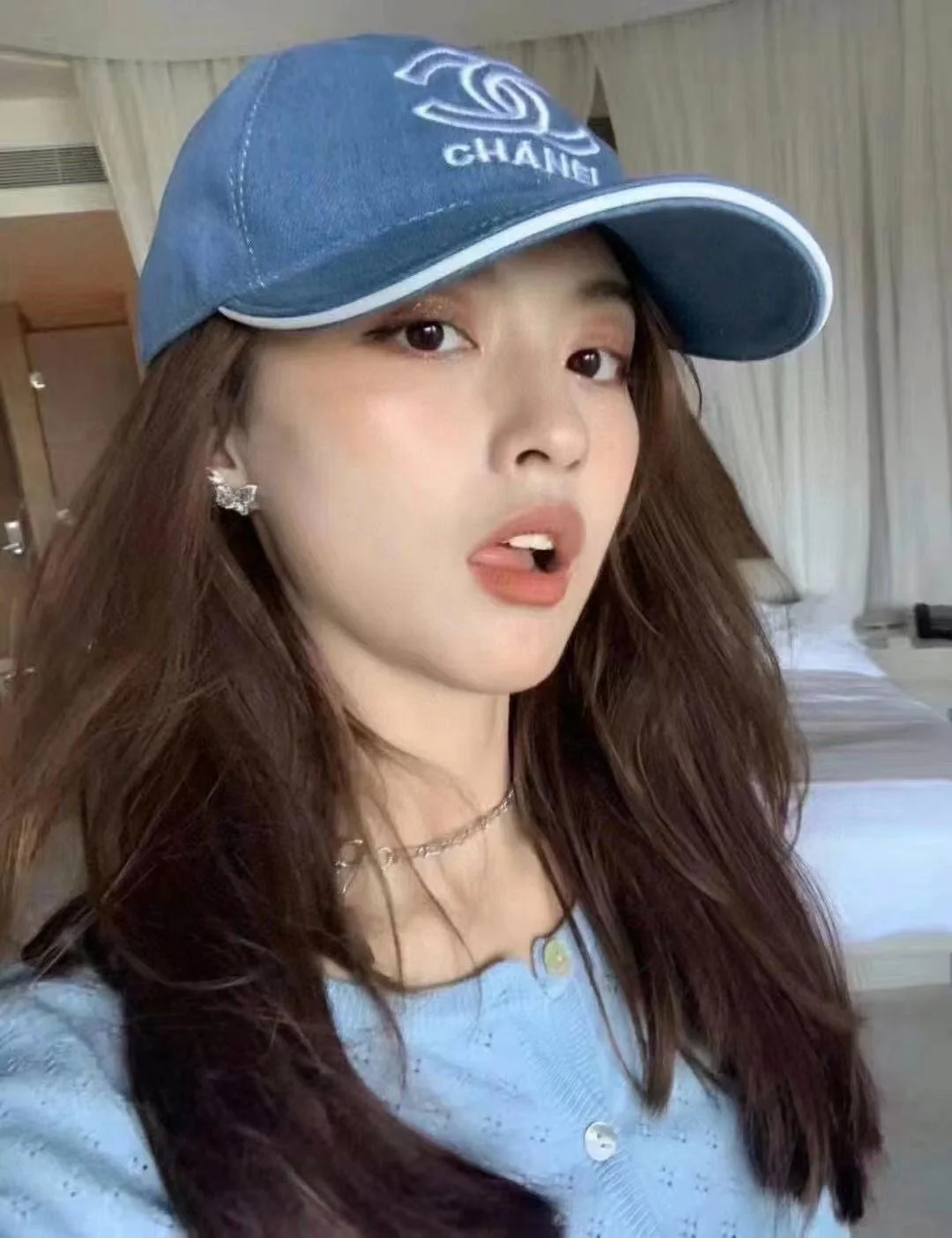 샤넬 데님 자수 로고 야구모자 상세 이미지 2