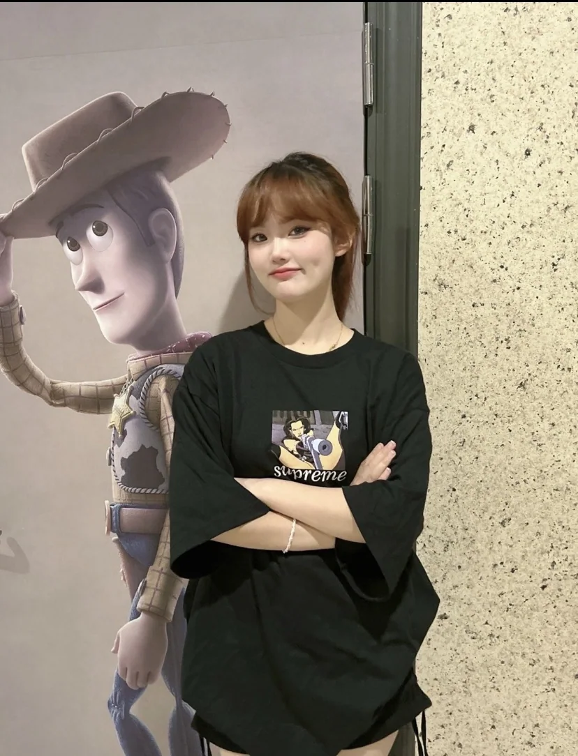 슈프림 매직 워리어 남성 반팔 티셔츠 상세 이미지 5
