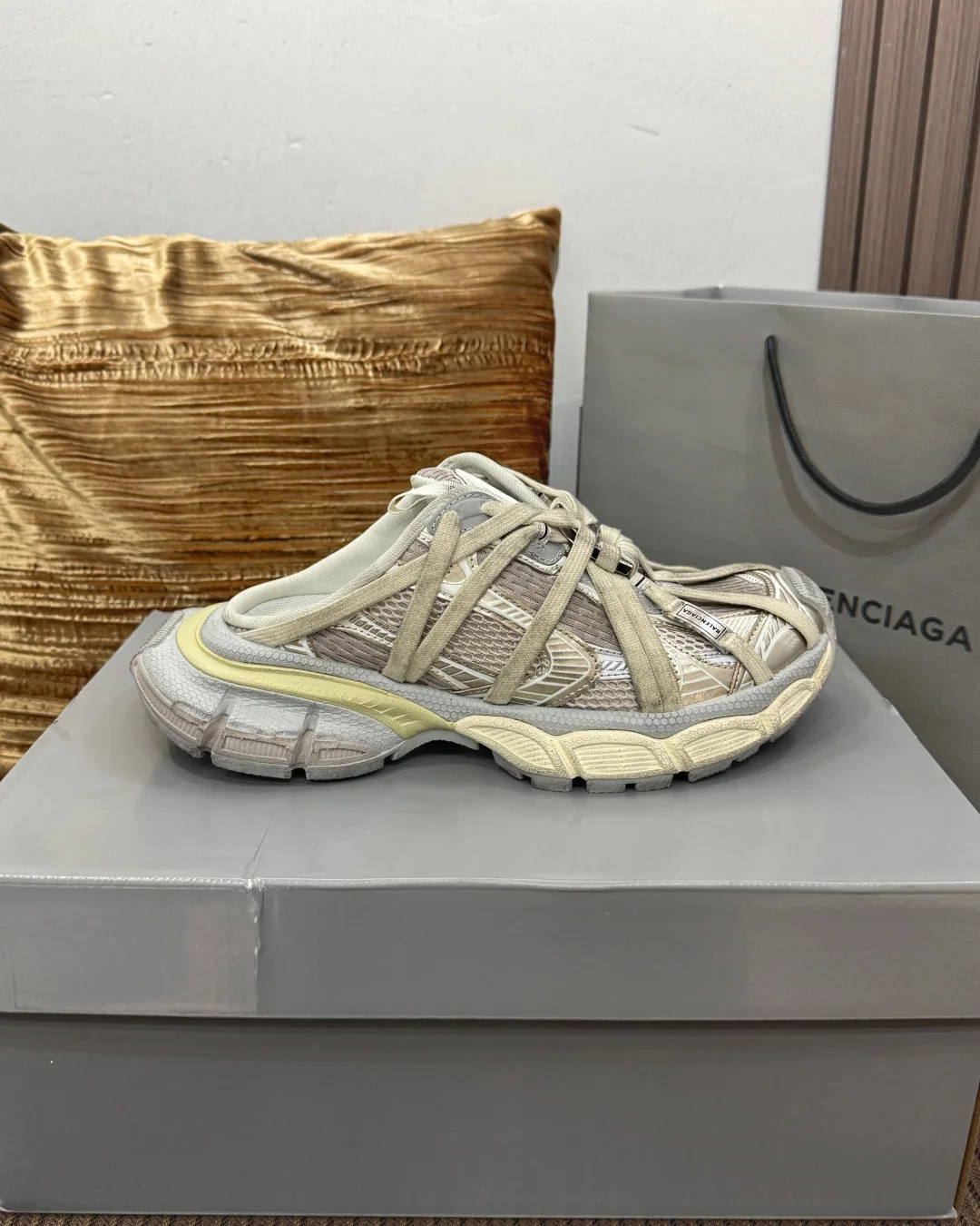 발렌시아가 3XL 샌들 메시 로고 디테일 상세 이미지 5