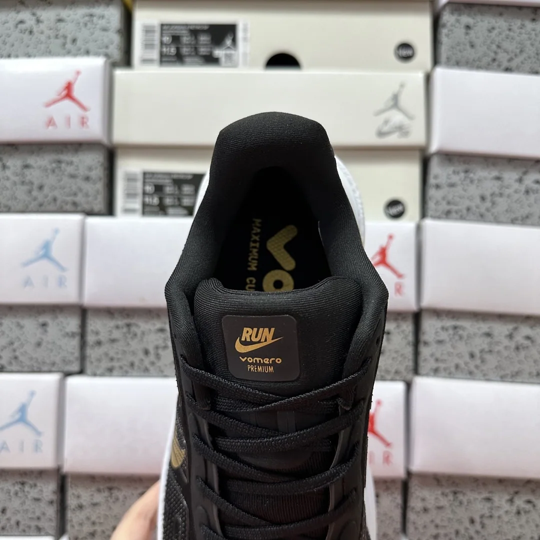 나이키 [5A] 보메로 프리미엄 블랙 골드 HQ2050-683 201627 Nike Vomero Premium 상세 이미지 7