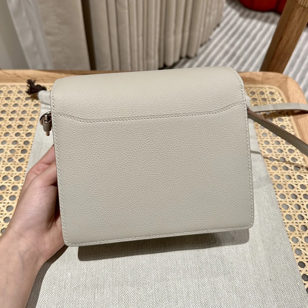 에르메스 피그노즈 송아지가죽 19 cm 가방 상세 이미지 2