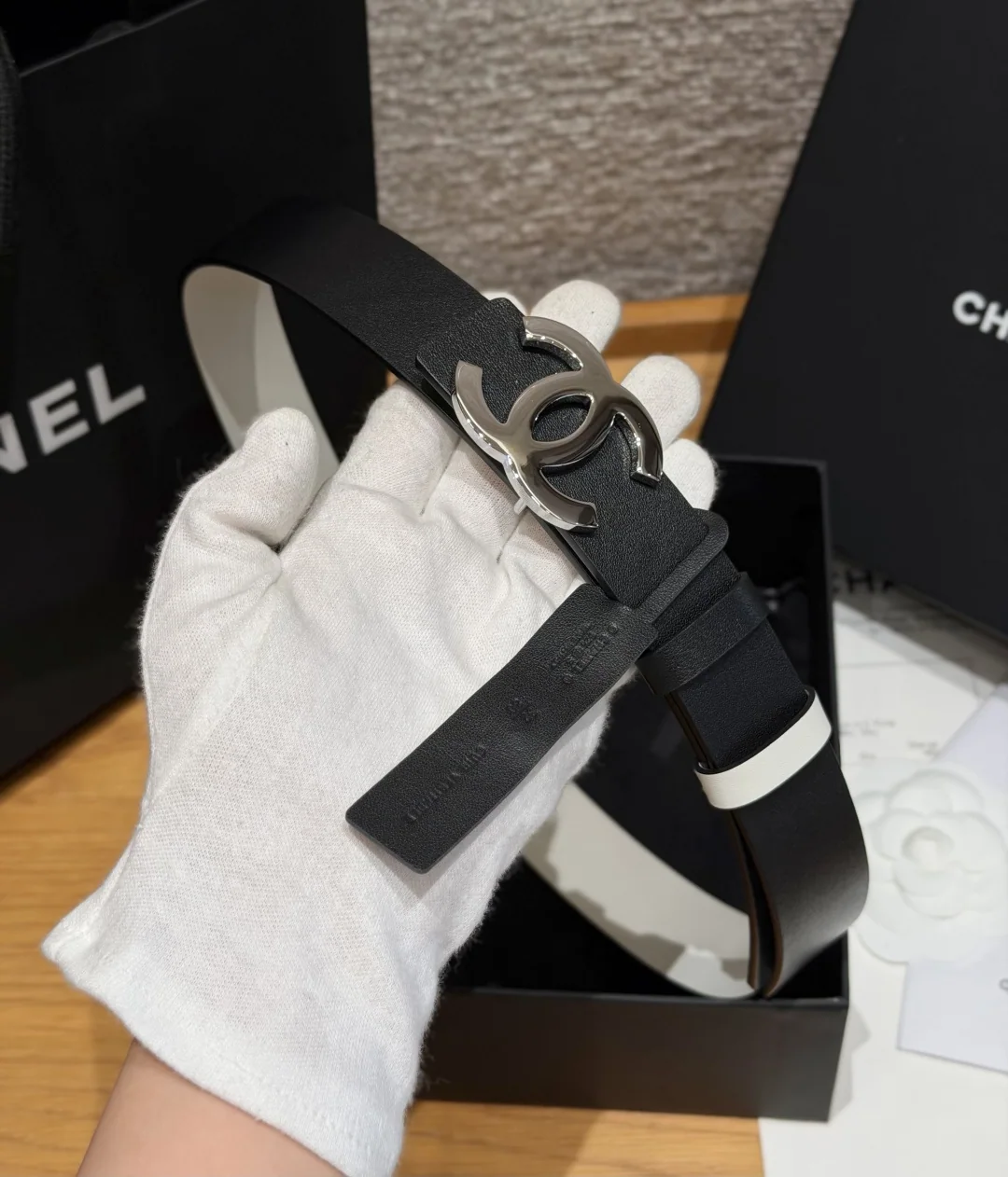 샤넬 리버시블 카프스킨 더블 C 버클 벨트 상세 이미지 8