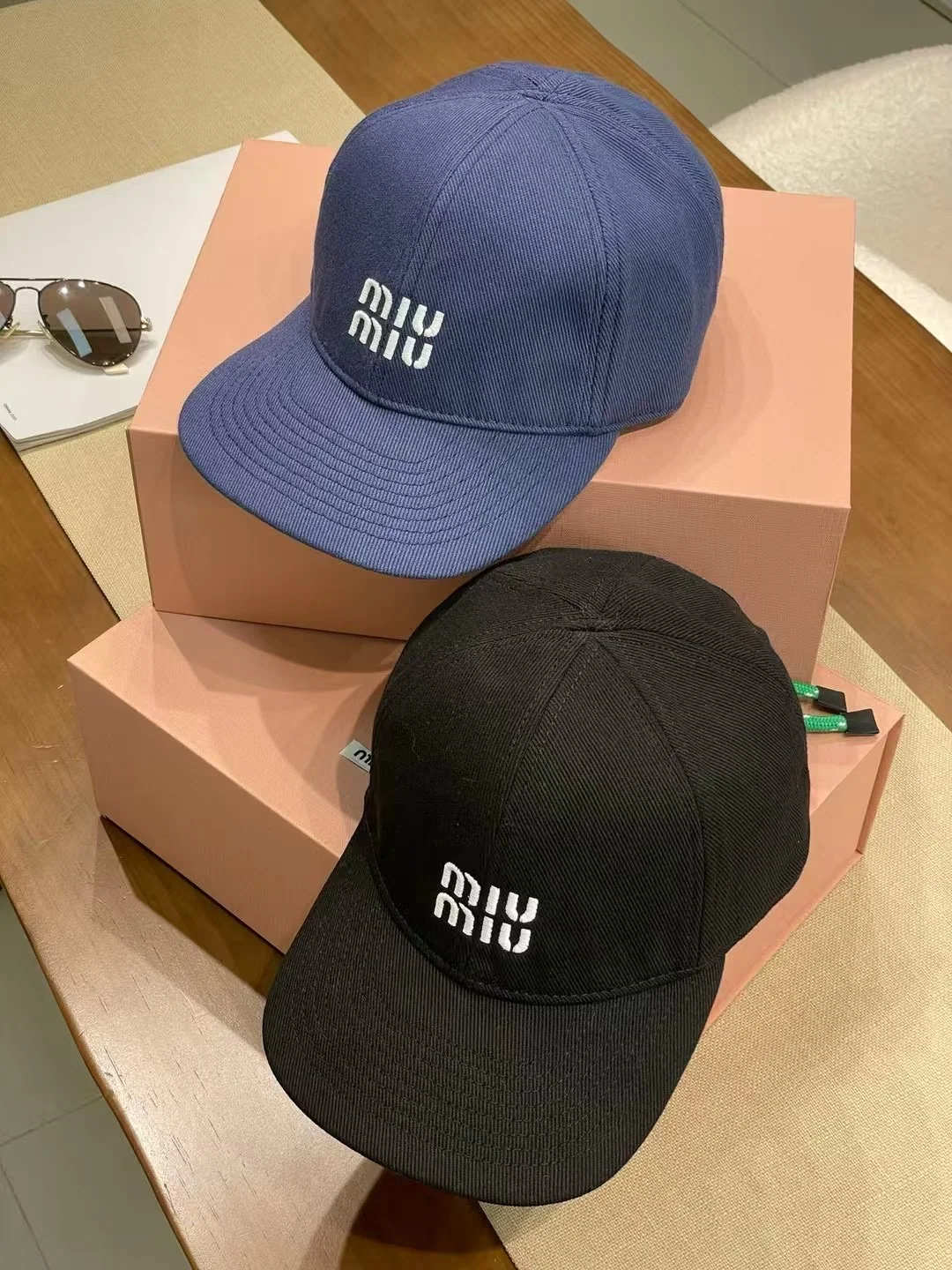 미우미우 모자 80817 Miu Miu Cap 상세 이미지 1