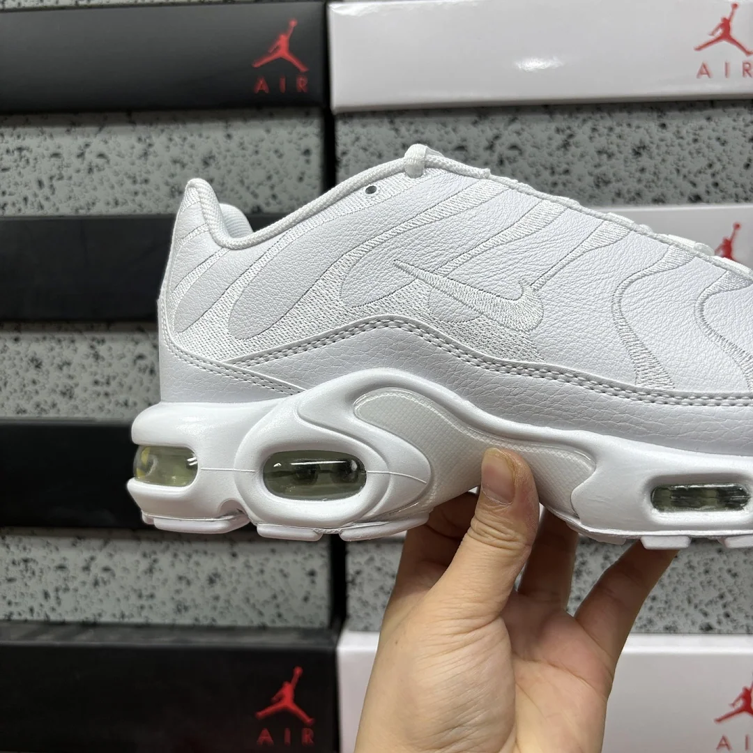 나이키 [DF] 에어 맥스 플러스 AJ2029-100 201710 Nike Air Max Plus Triple White 상세 이미지 6