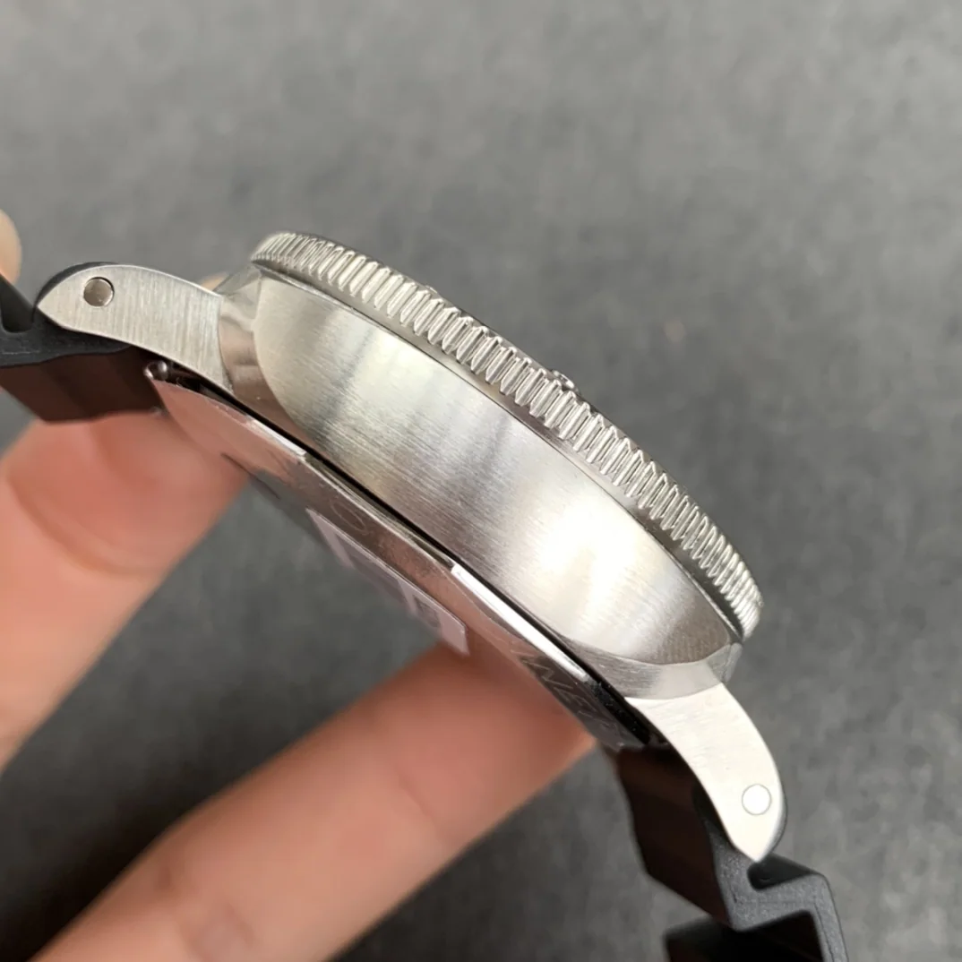 파네라이 PAM683 세라믹 한정판 VS 공장 레플리카 43831 Panerai 상세 이미지 5