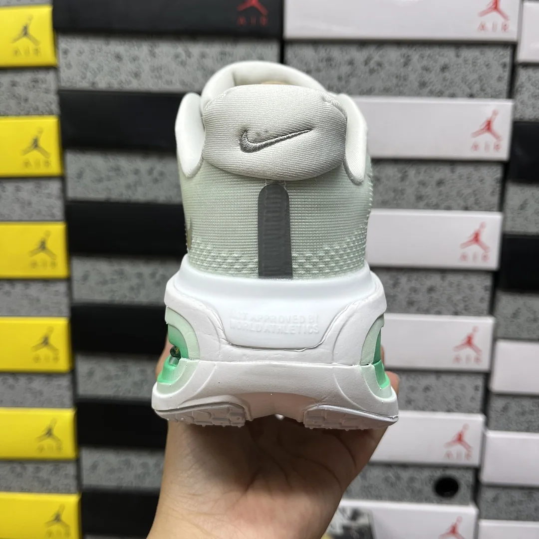 나이키 [5A] 보메로 프리미엄 HM5973-300 201650 Nike Vomero Premium Barely Green 상세 이미지 4