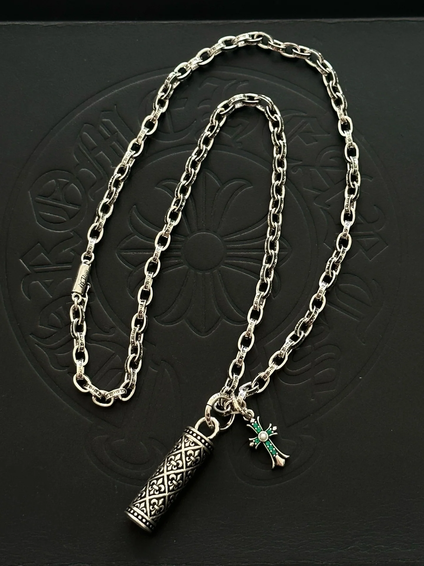 크롬하츠 멀티엘리먼트 레트로 크로스 목걸이 158720