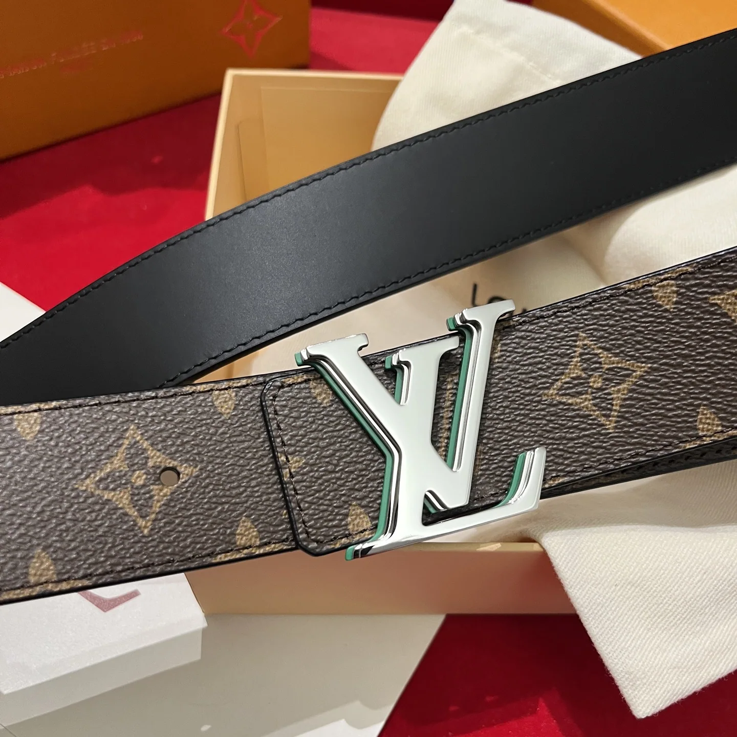 루이비통 LV 옵틱 버클 캔버스 벨트 상세 이미지 8