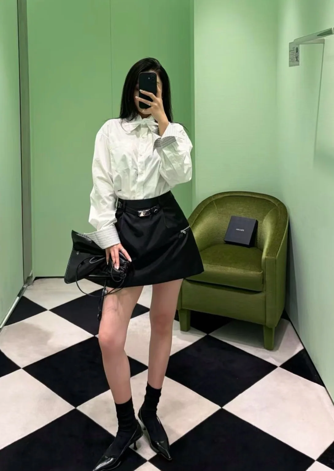 프라다 리사이클 나일론 벨트 미디 스커트 155705