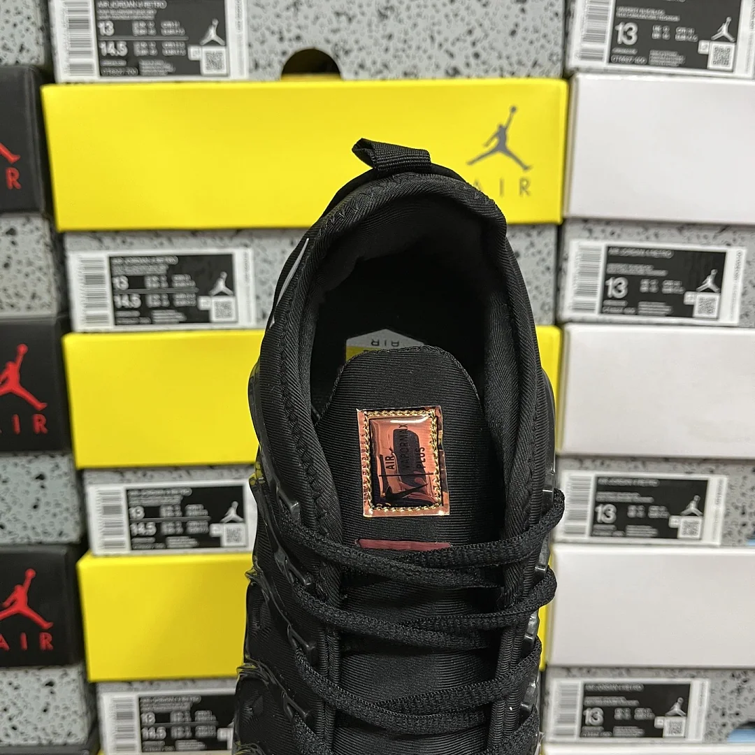 나이키 [OT] 에어 베이퍼맥스 플러스 CV1646-001 201568 Nike Air VaporMax Plus Black Light Smoke 상세 이미지 5