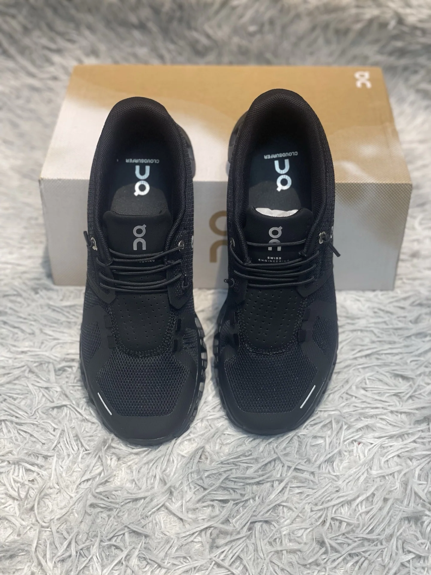 ON OnRun Cloud 6 캐주얼 경량 러닝화 상세 이미지 4