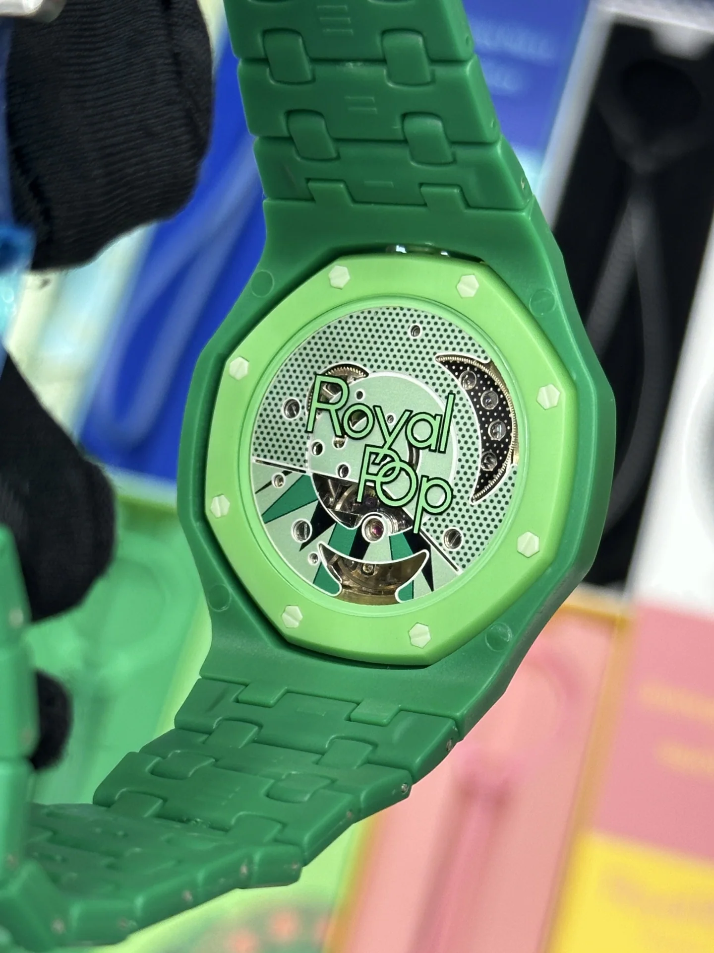 오데마피게 바이오세라믹 로얄 오크 그린 시계 상세 이미지 9