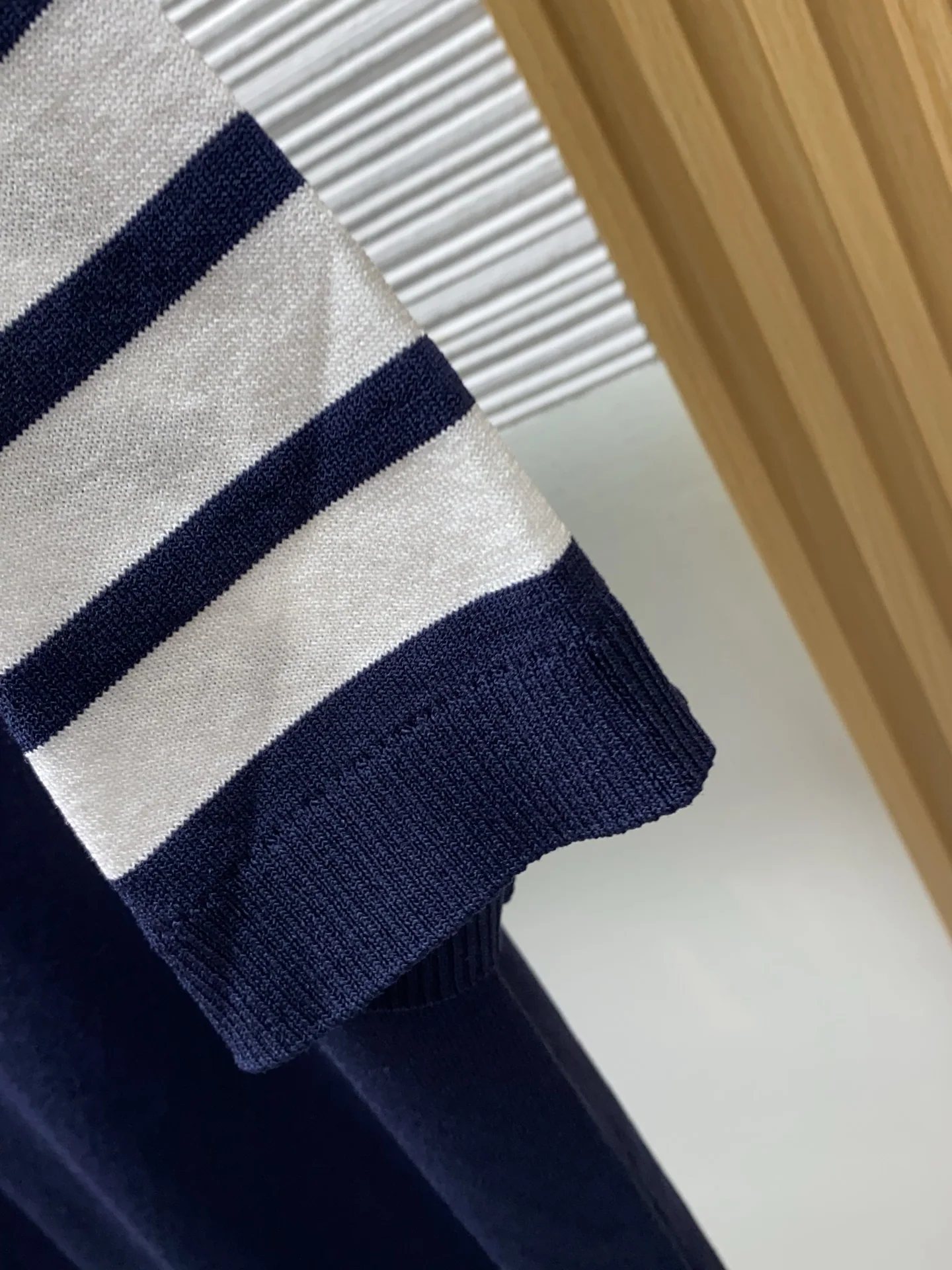 톰브라운 남성 크루넥 반팔 티셔츠 상세 이미지 5