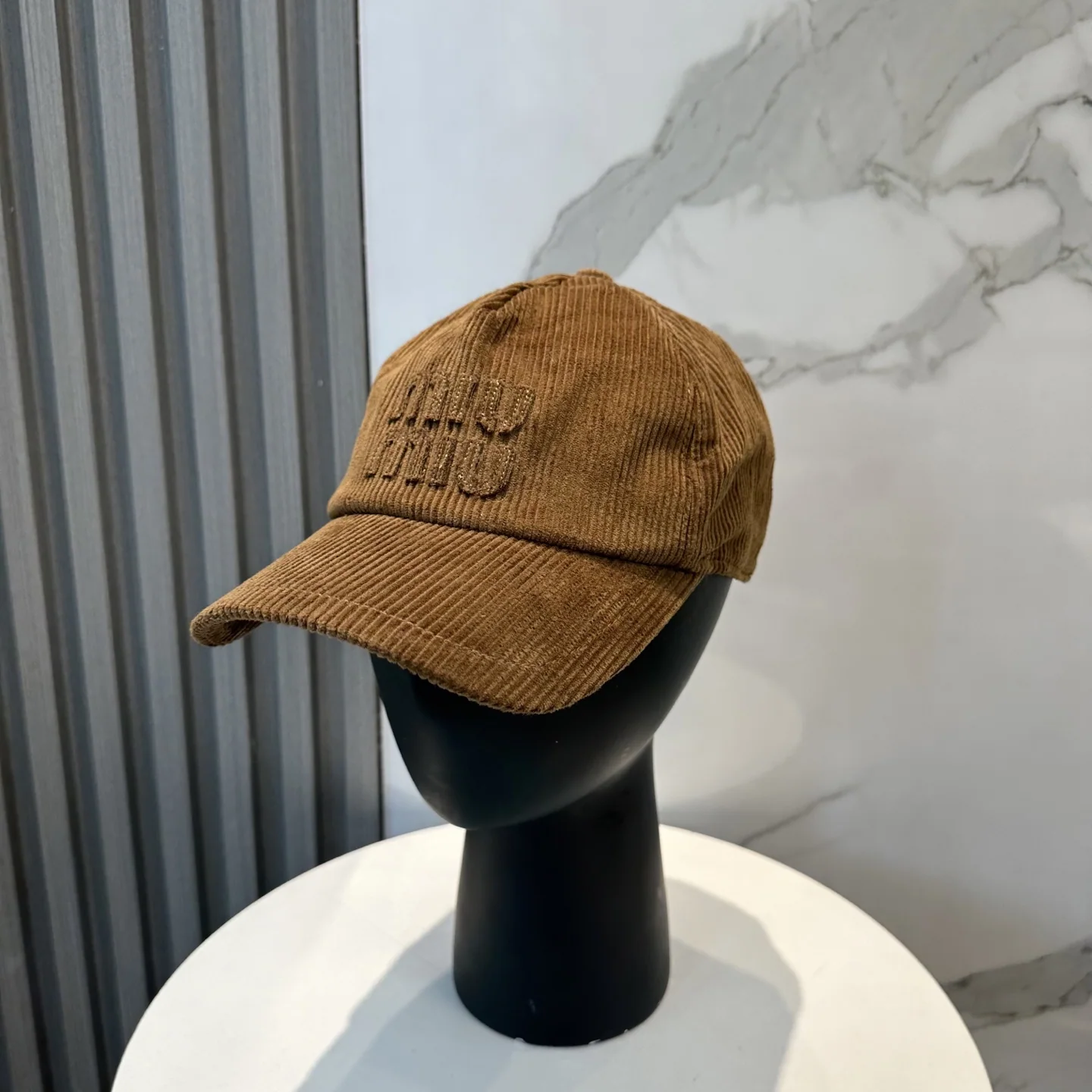 미우미우 코듀로이 야구모자 118840