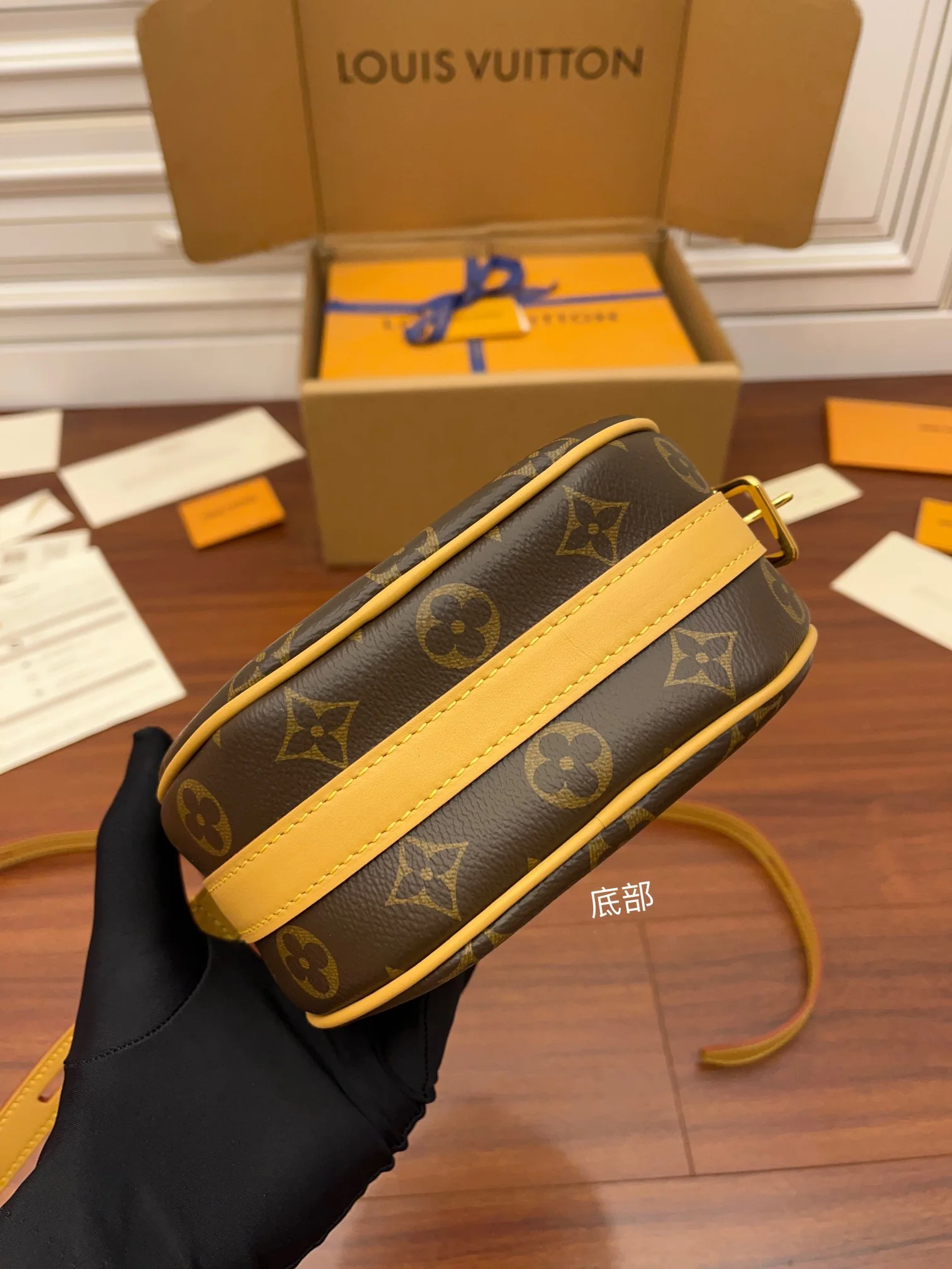 루이비통 M45578 가죽 가방 상세 이미지 4