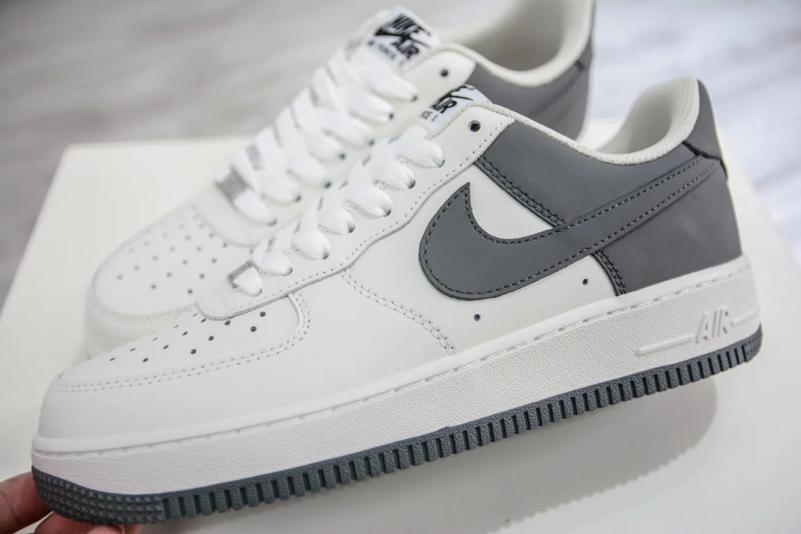 나이키포스 에어포스 원 '07 로우 신발 상세 이미지 9