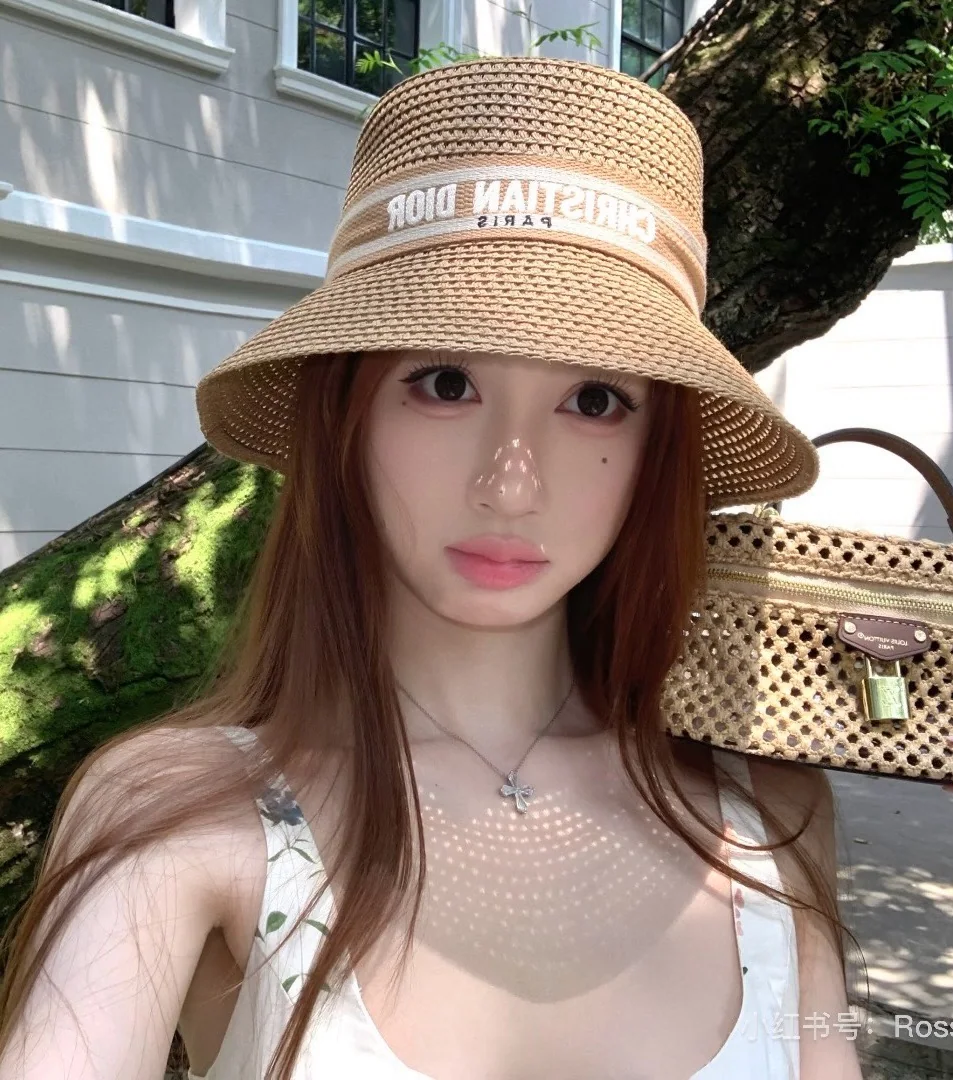 디올 자수 로고 밀짚 모자 상세 이미지 2