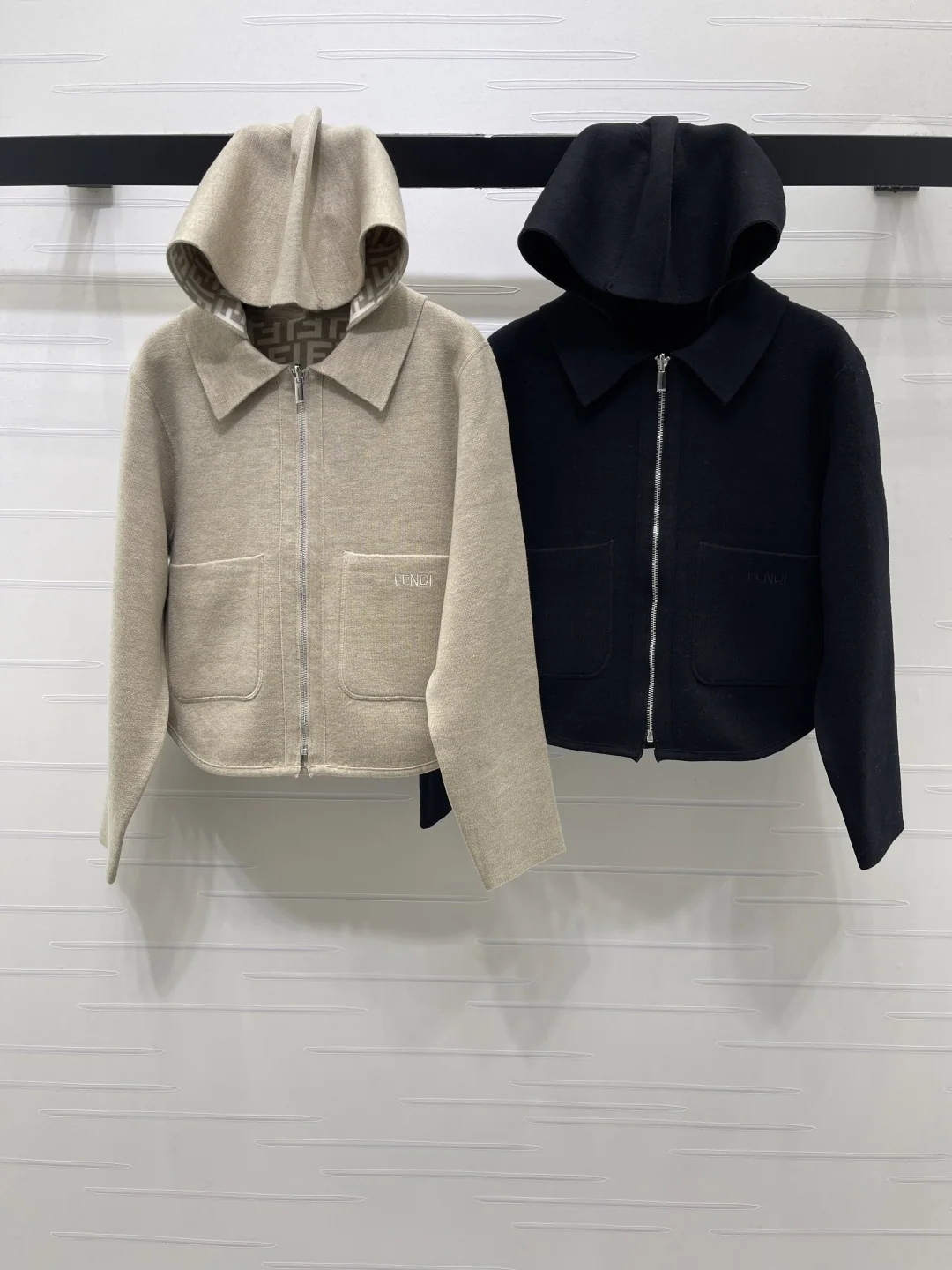 펜디 리버시블 울 라펠 여성 자켓 153658