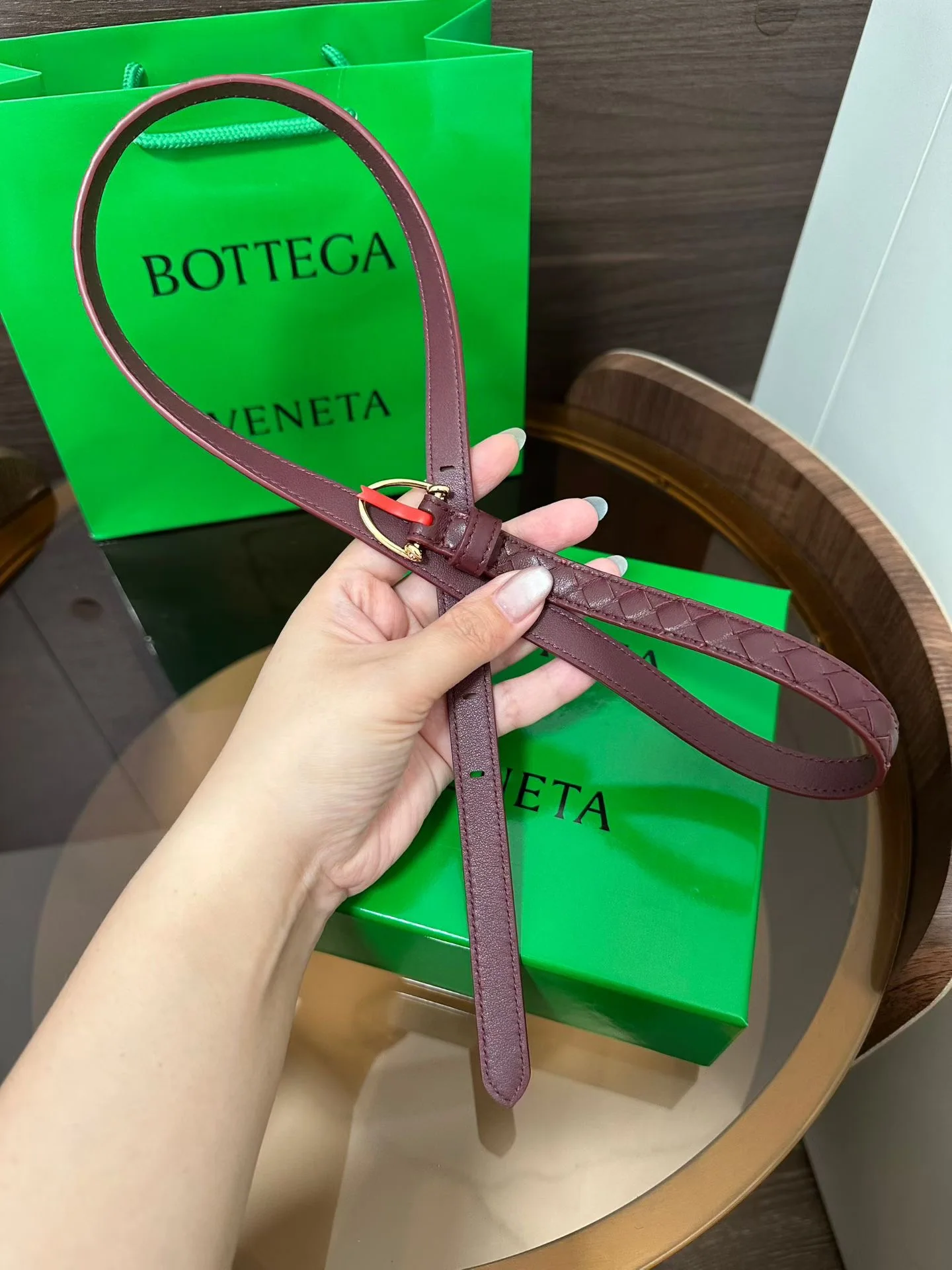 보테가베네타 빈티지 버클 송아지가죽 여성 벨트 상세 이미지 5