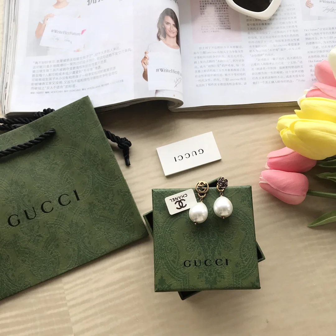구찌 더블 G 플라워 진주 스터드 귀걸이 상세 이미지 1
