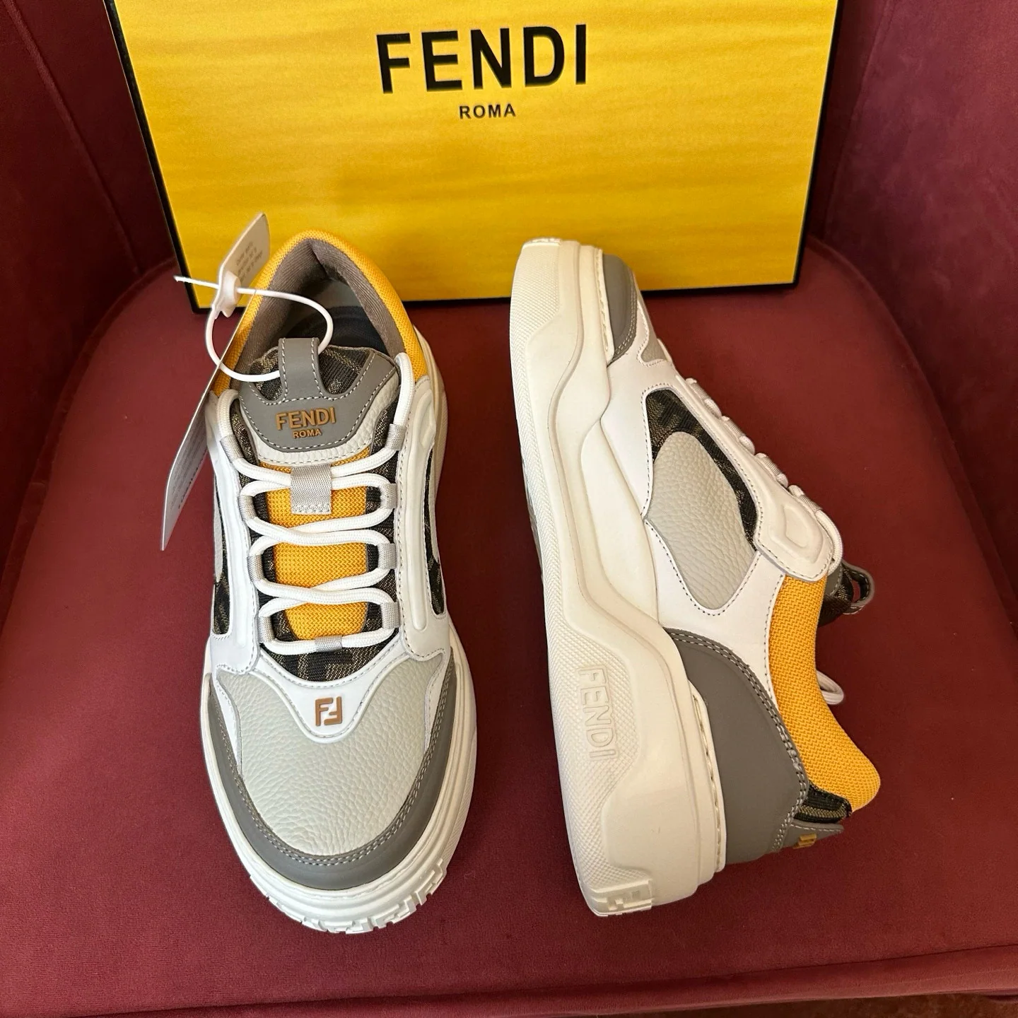 펜디 FF 패턴 스티칭 남성 청키 스니커즈 상세 이미지 4