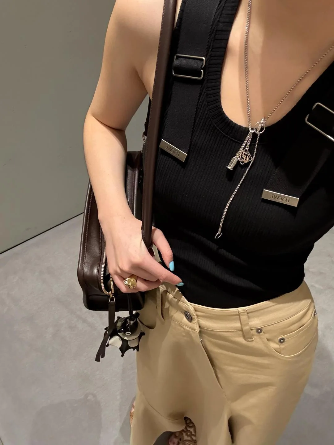 로에베 여성 반팔 티셔츠 상세 이미지 3