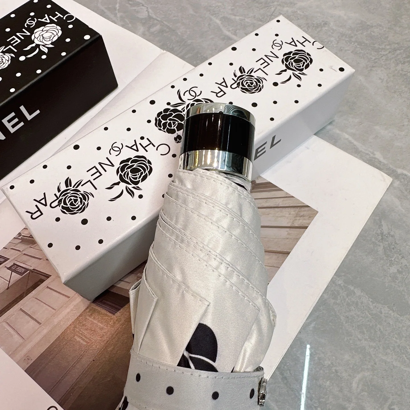 샤넬 우산 85348 Chanel Umbrella 상세 이미지 2