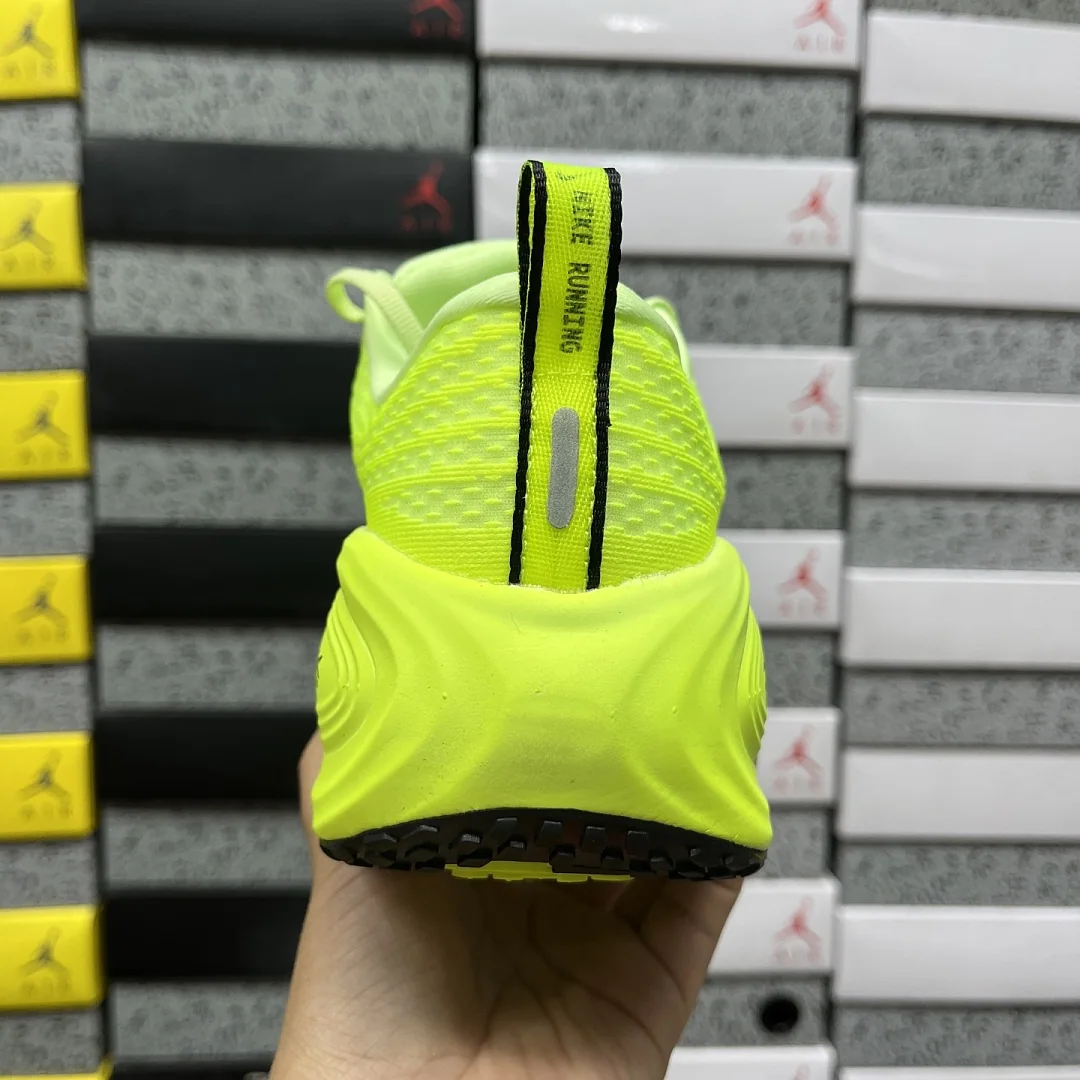 나이키 [XY] 보메로 플러스 IM2038-038 201681 Nike Vomero Plus 상세 이미지 6