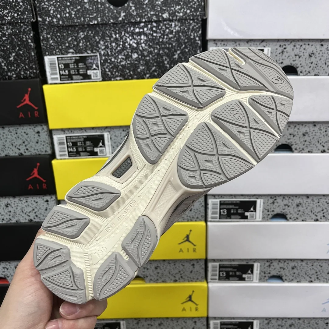 아식스 [ZC] 젤 NYC 1201A789-103 200329 Asics Gel-NYC Oyster Grey 상세 이미지 4
