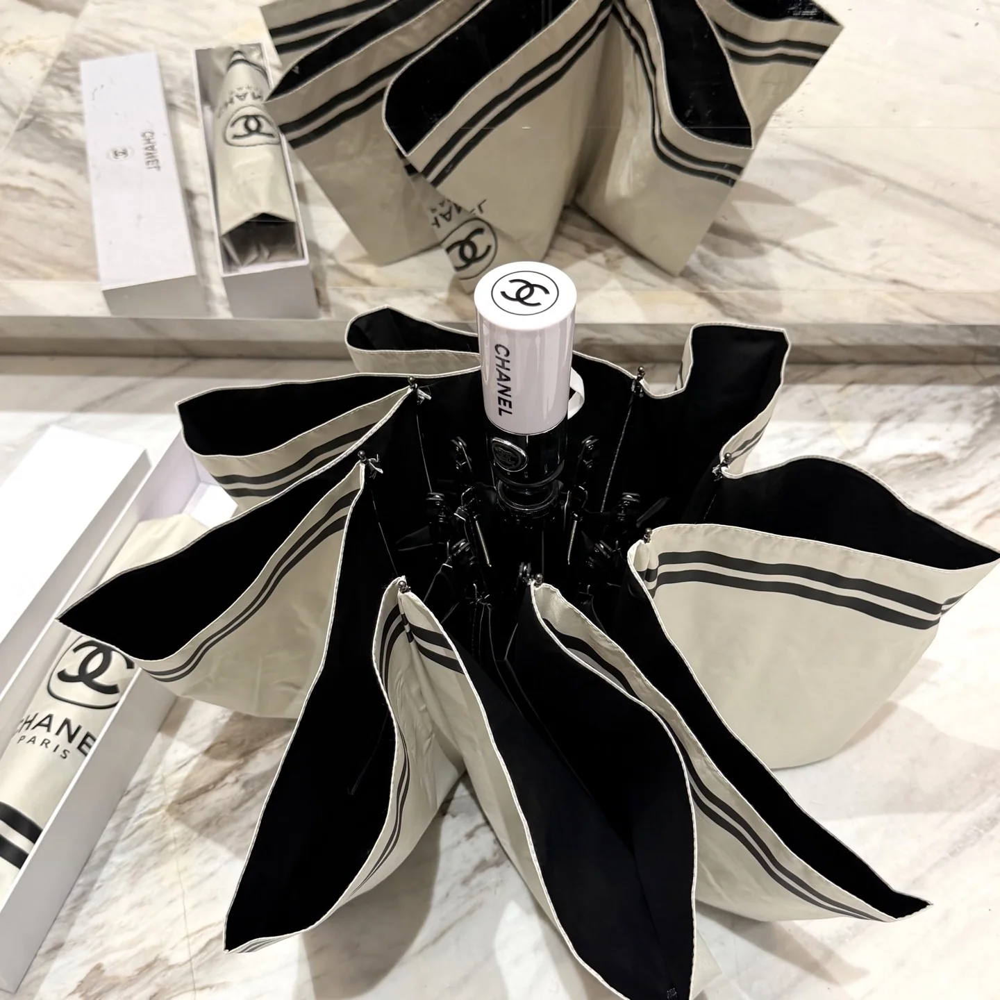 샤넬 우산 85336 Chanel Umbrella 상세 이미지 5
