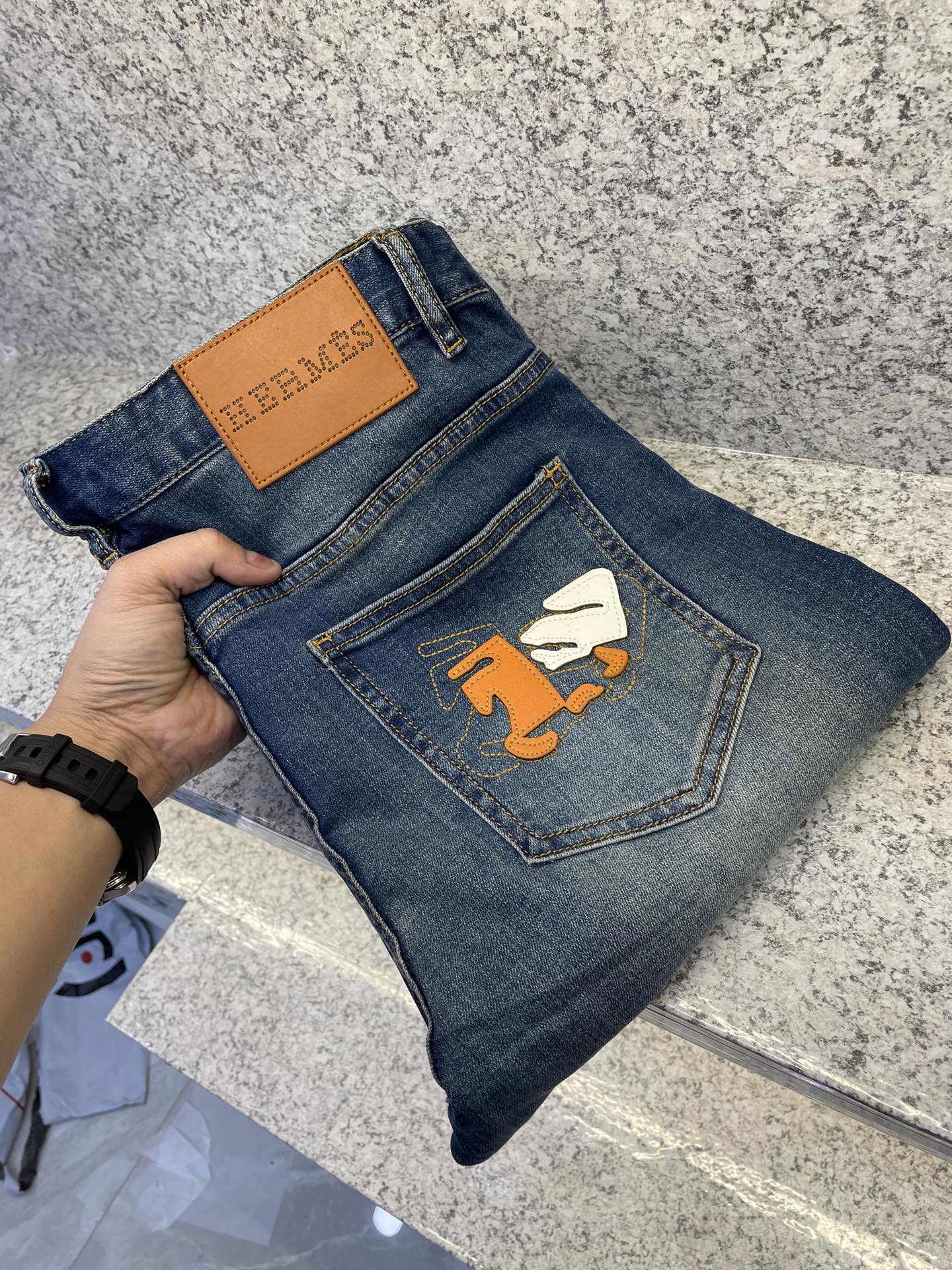 에르메스 스트레치 슬림핏 남성 바지 상세 이미지 1