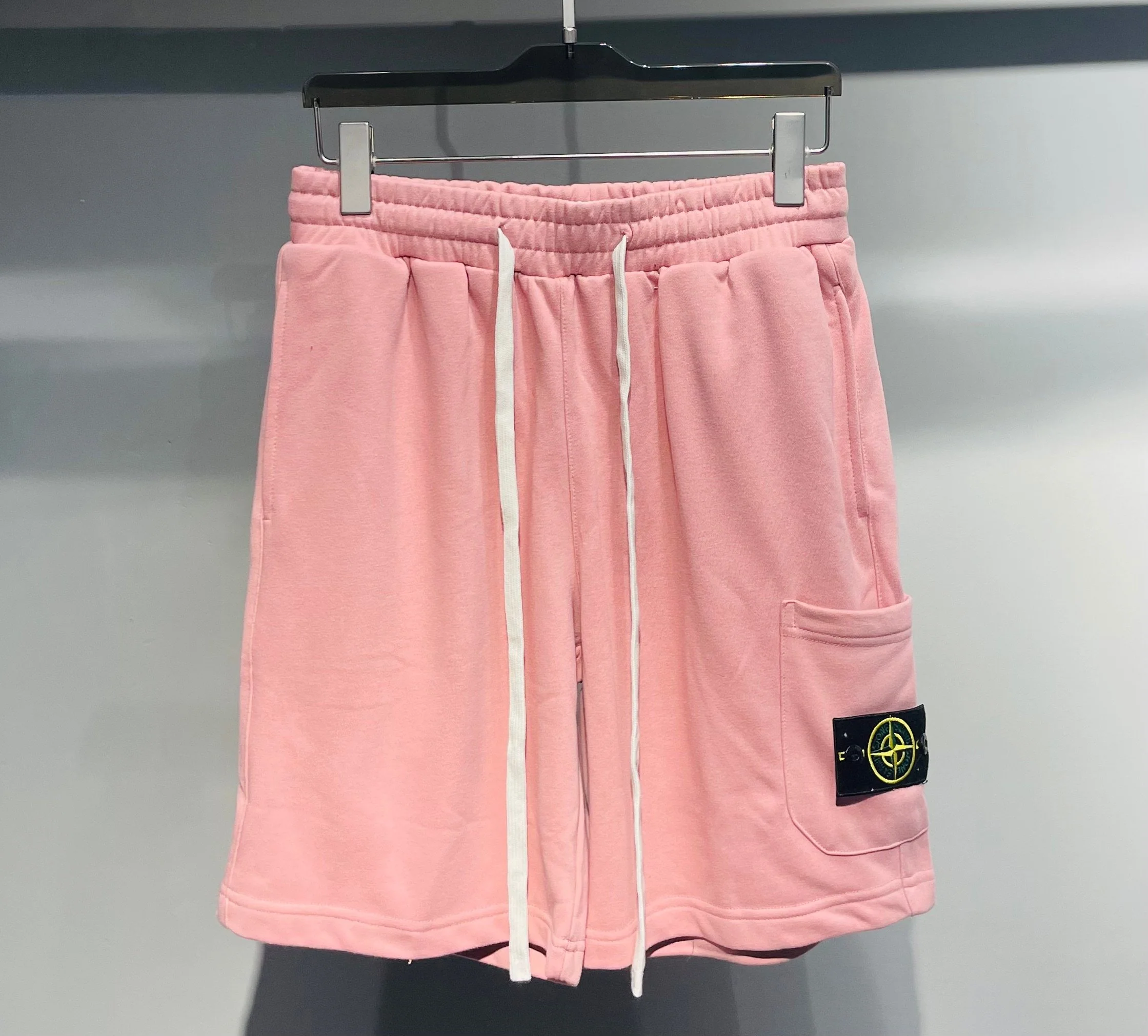 스톤아일랜드 남여공용 반바지 51368 Stone Island Shorts 상세 이미지 2