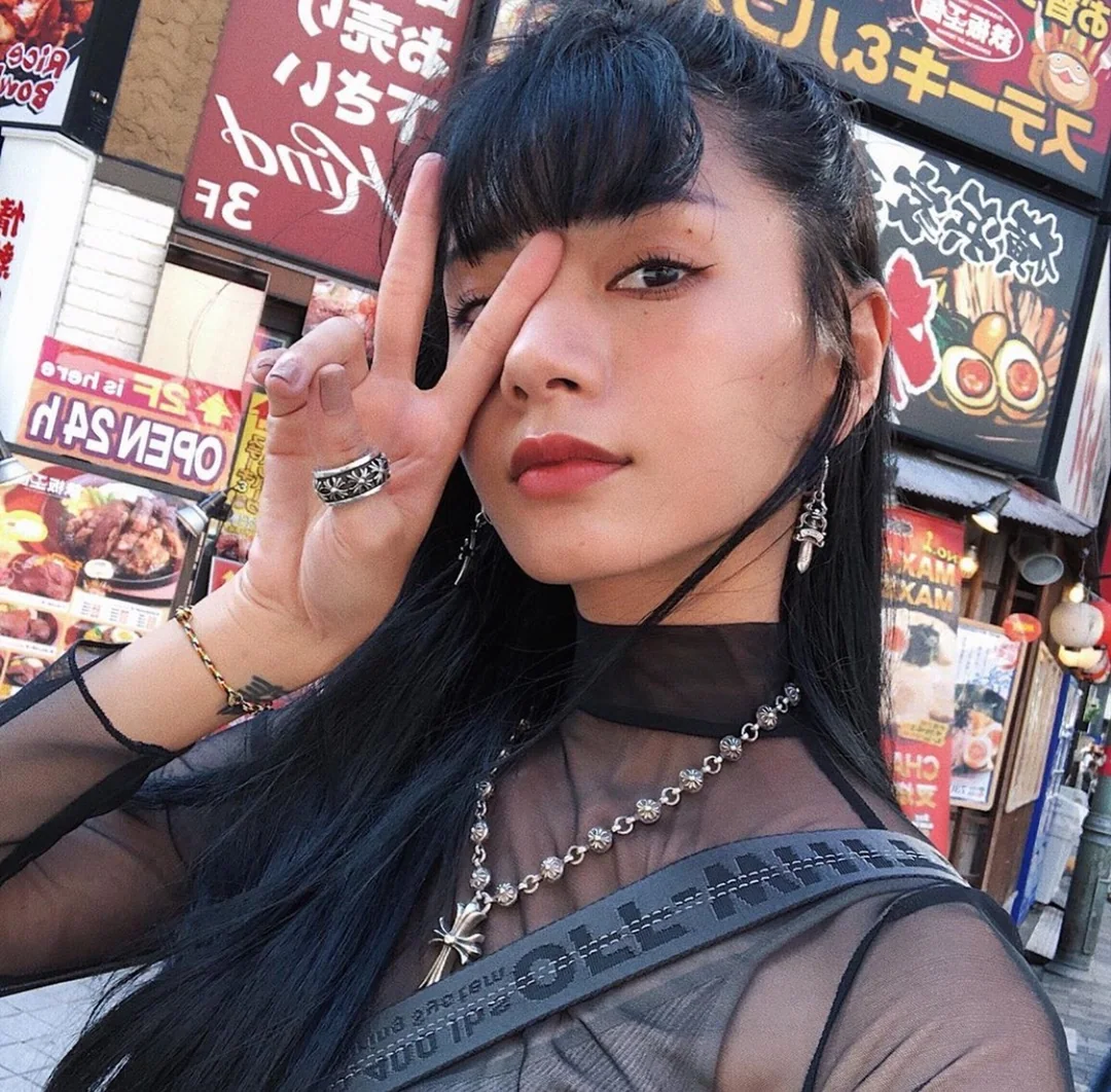 크롬하츠 회전 십자가 반지 상세 이미지 5