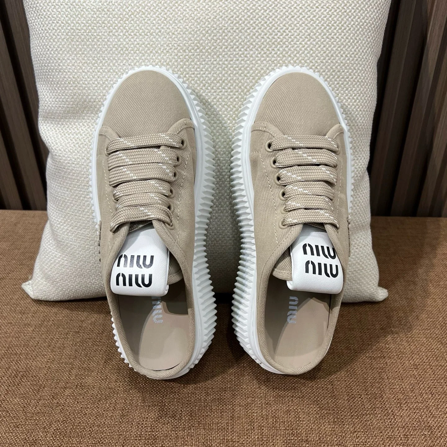 미우미우 스니커즈 데님 상세 이미지 2