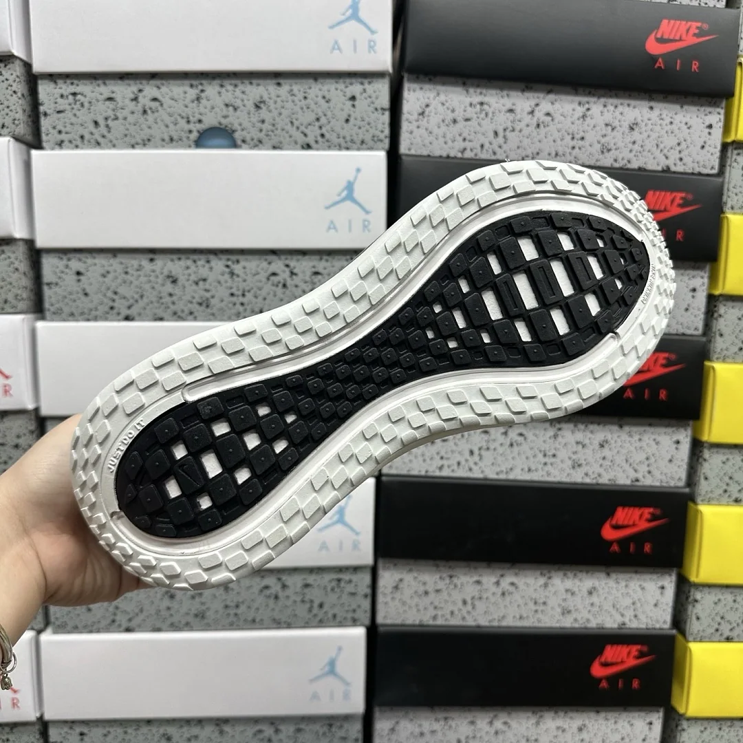 나이키 [XY] 보메로 플러스 II7181-102 201718 Nike Vomero Plus White Black Cool Grey 상세 이미지 8