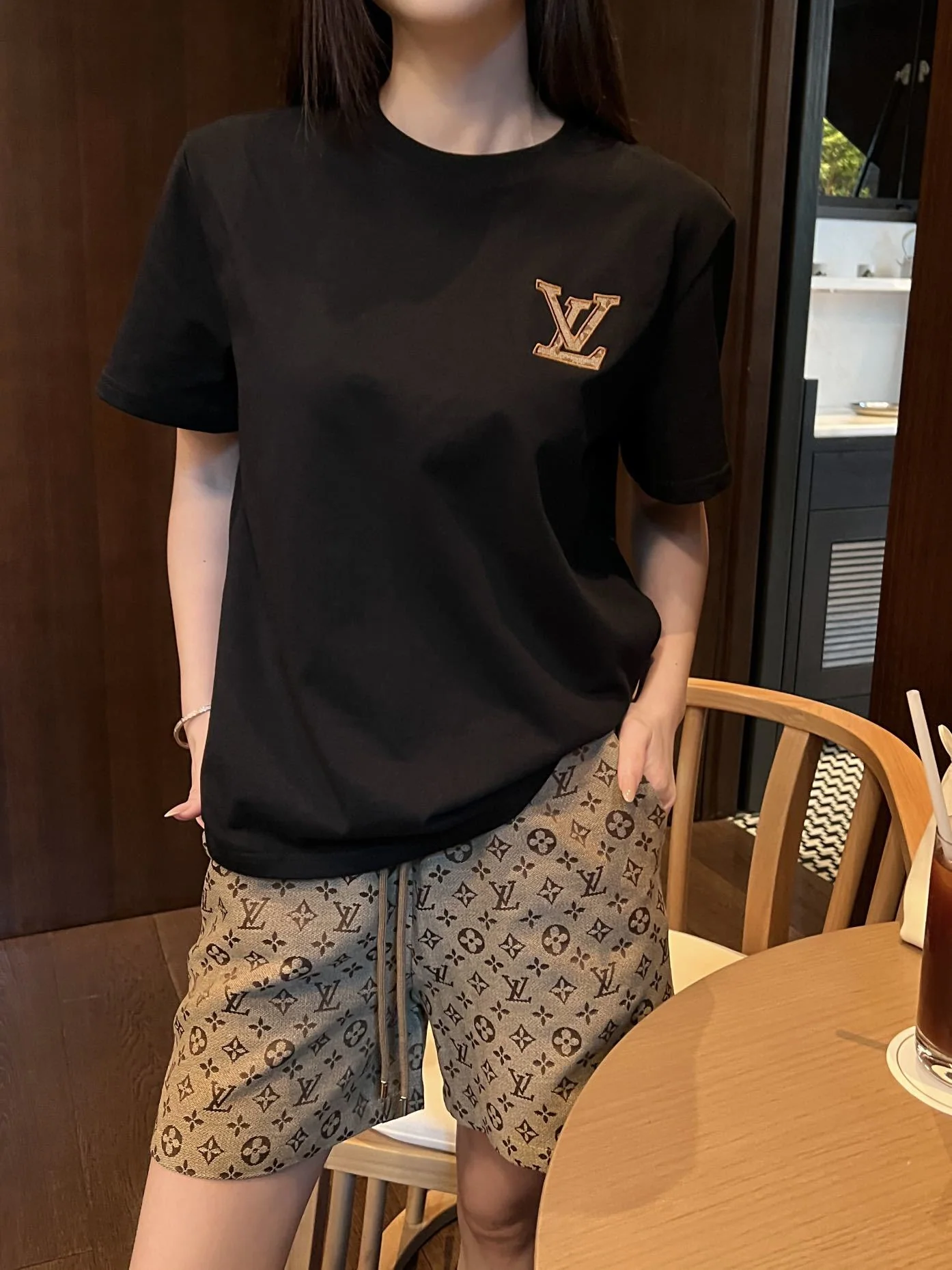 루이비통 LV 자수 반팔 티셔츠 세트 상세 이미지 1
