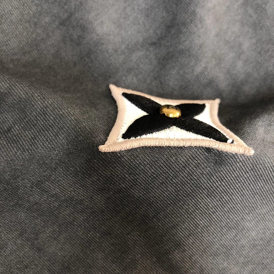 루이비통 여성 빈티지 워싱 반팔 티셔츠 상세 이미지 7